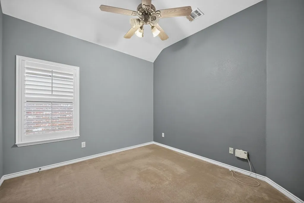 Single Family Residence For Rent in Collin County , 1431 Petersburgh Place, Allen, Texas 75013, 3 Bedroom, 2 Bathroom, 2 Garage spaces, 1,896 Sqft, built in 2005, mls#21409716, Real Estate Agent in Allen, Homes For Rent in Collin county, Homes For Rent in Allen, Realtor in Allen Texas, Real Estate Brokerage Independent Realty Texas, Luminita Cordes Realtor