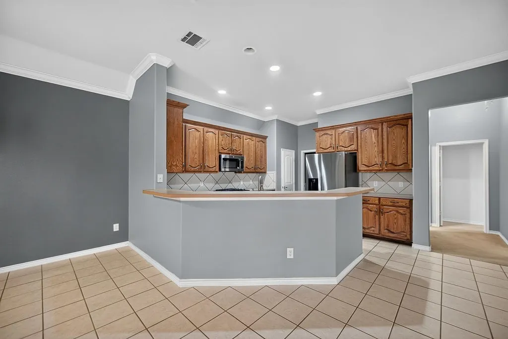 Single Family Residence For Rent in Collin County , 1431 Petersburgh Place, Allen, Texas 75013, 3 Bedroom, 2 Bathroom, 2 Garage spaces, 1,896 Sqft, built in 2005, mls#21409716, Real Estate Agent in Allen, Homes For Rent in Collin county, Homes For Rent in Allen, Realtor in Allen Texas, Real Estate Brokerage Independent Realty Texas, Luminita Cordes Realtor