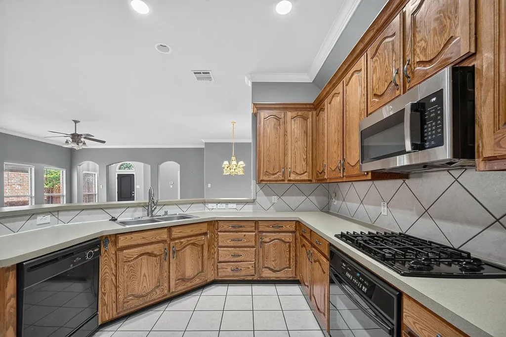 Single Family Residence For Rent in Collin County , 1431 Petersburgh Place, Allen, Texas 75013, 3 Bedroom, 2 Bathroom, 2 Garage spaces, 1,896 Sqft, built in 2005, mls#21409716, Real Estate Agent in Allen, Homes For Rent in Collin county, Homes For Rent in Allen, Realtor in Allen Texas, Real Estate Brokerage Independent Realty Texas, Luminita Cordes Realtor