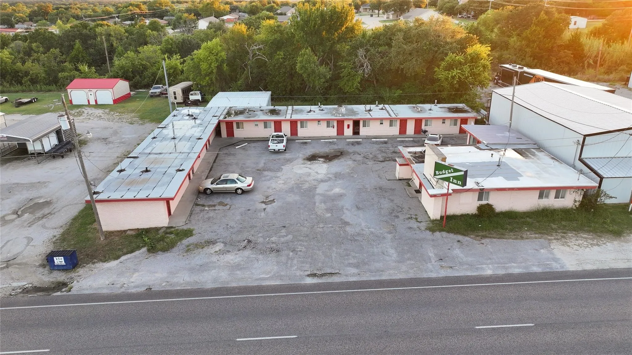Hotel/Motel For Sale in Montague County , 1408 E Wise Street, Bowie, Texas 76230, 0, 0, Garage spaces, 0 Sqft, built in 1930, mls#21409719, Real Estate Agent in Bowie, Homes For Sale in Montague county, Homes For Sale in Bowie, Realtor in Bowie Texas, Real Estate Brokerage Independent Realty Texas, Luminita Cordes Realtor