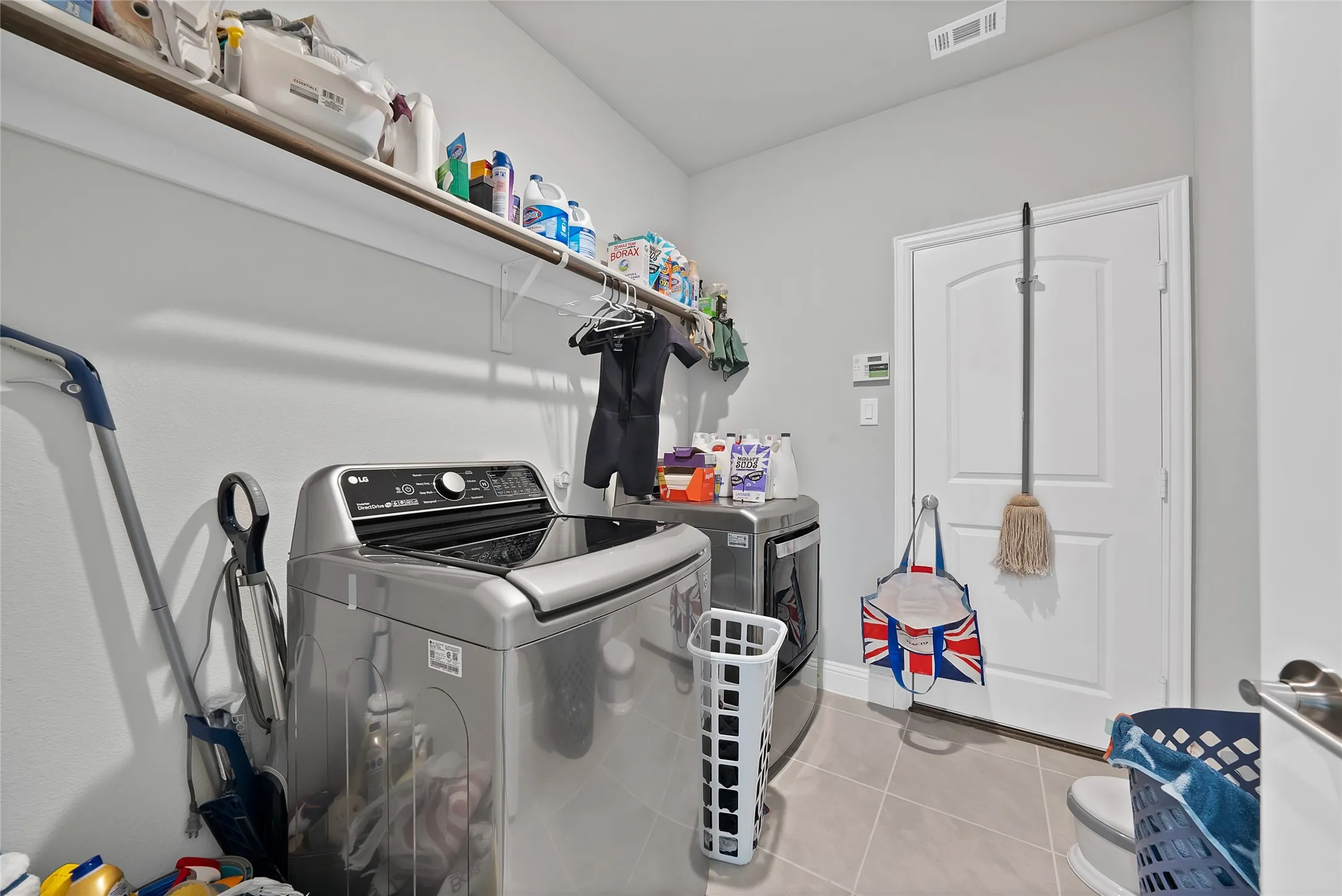 Single Family Residence For Sale in Johnson County , 2208 Birdwatch Lane, Mansfield, Texas 76084, 6 Bedroom, 4 Bathroom, 3 Garage spaces, 4,591 Sqft, built in 2024, mls#21408810, Real Estate Agent in Mansfield, Homes For Sale in Johnson county, Homes For Sale in Mansfield, Realtor in Mansfield Texas, Real Estate Brokerage Independent Realty Texas, Luminita Cordes Realtor