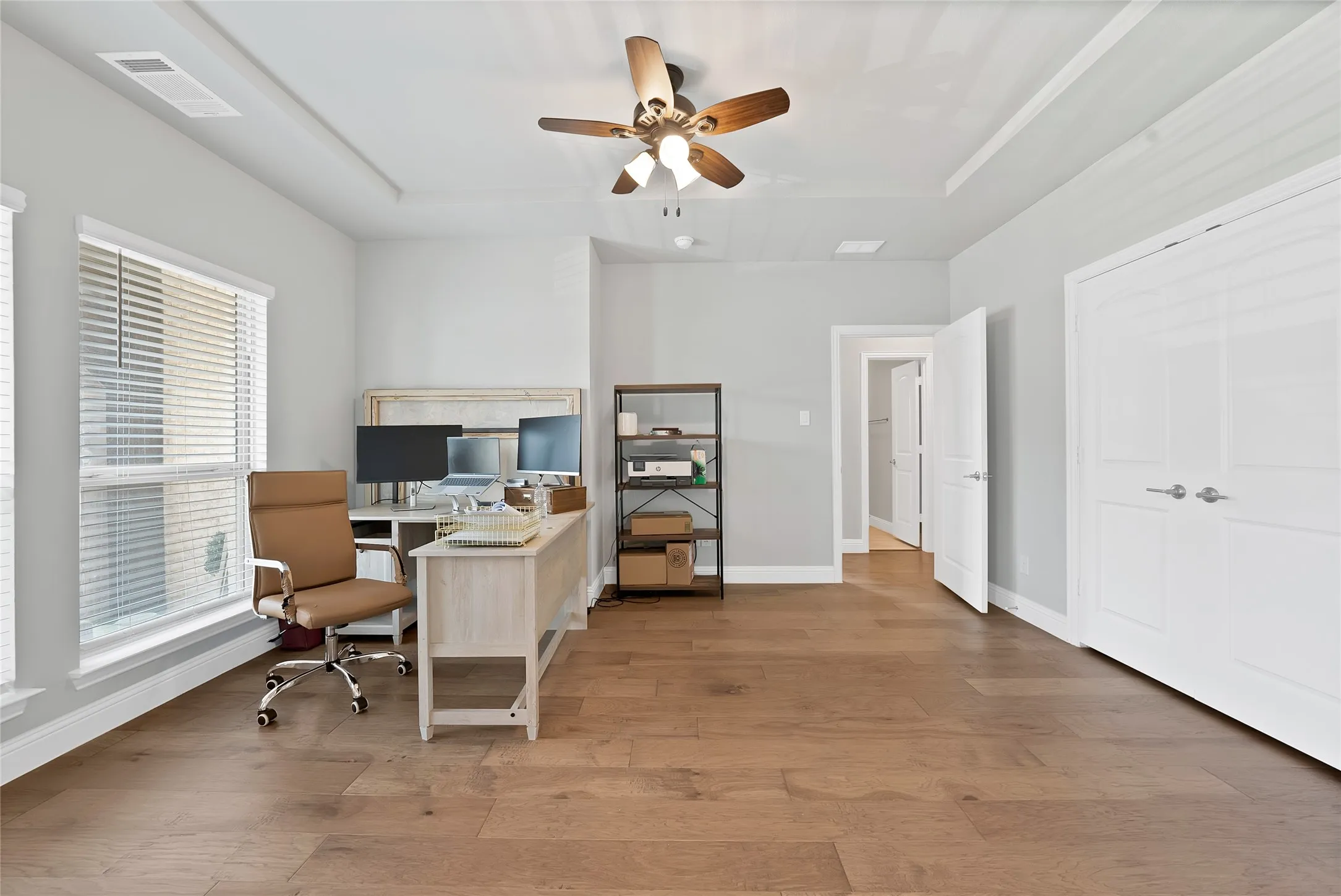 Single Family Residence For Sale in Johnson County , 2208 Birdwatch Lane, Mansfield, Texas 76084, 6 Bedroom, 4 Bathroom, 3 Garage spaces, 4,591 Sqft, built in 2024, mls#21408810, Real Estate Agent in Mansfield, Homes For Sale in Johnson county, Homes For Sale in Mansfield, Realtor in Mansfield Texas, Real Estate Brokerage Independent Realty Texas, Luminita Cordes Realtor