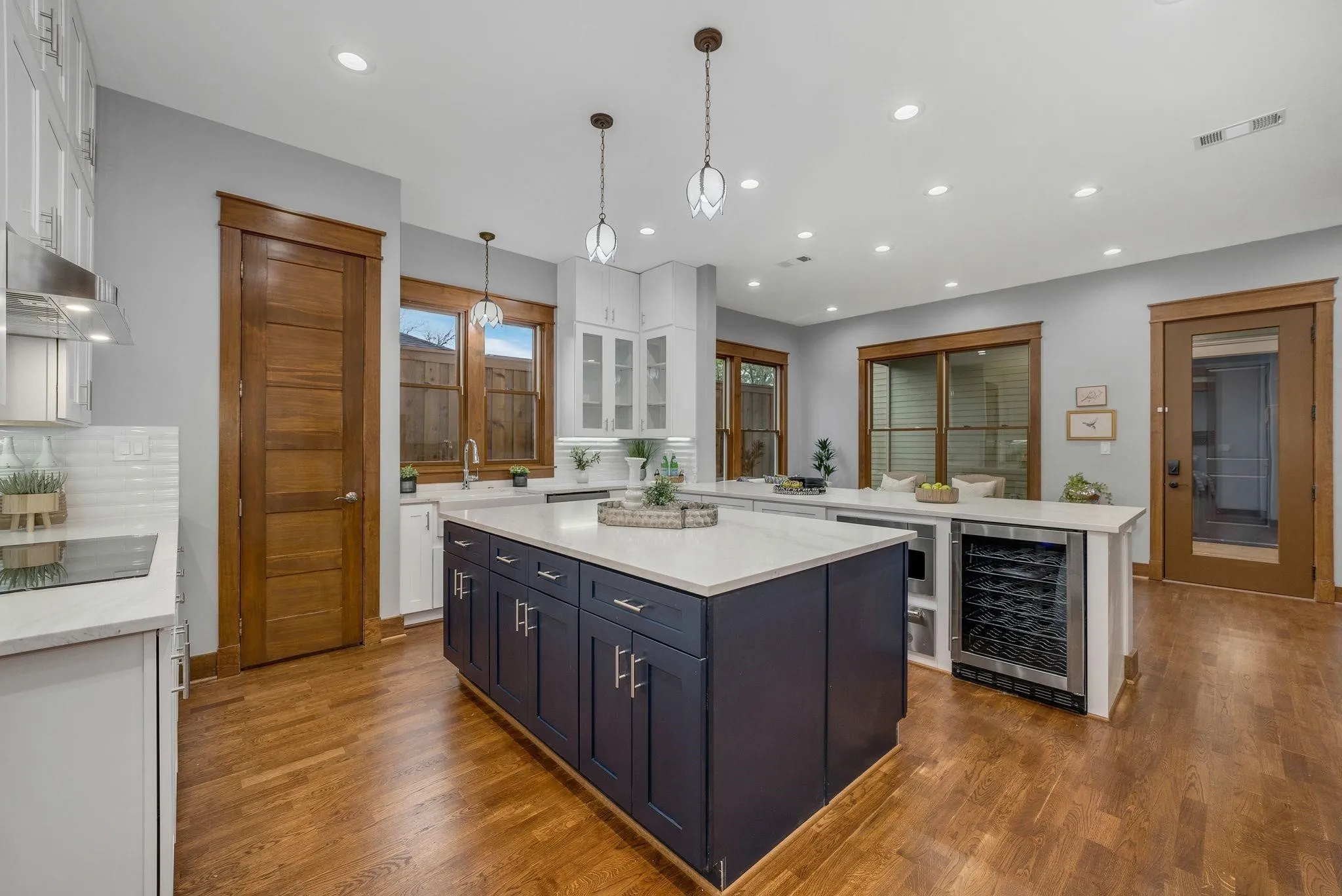 Single Family Residence For Rent