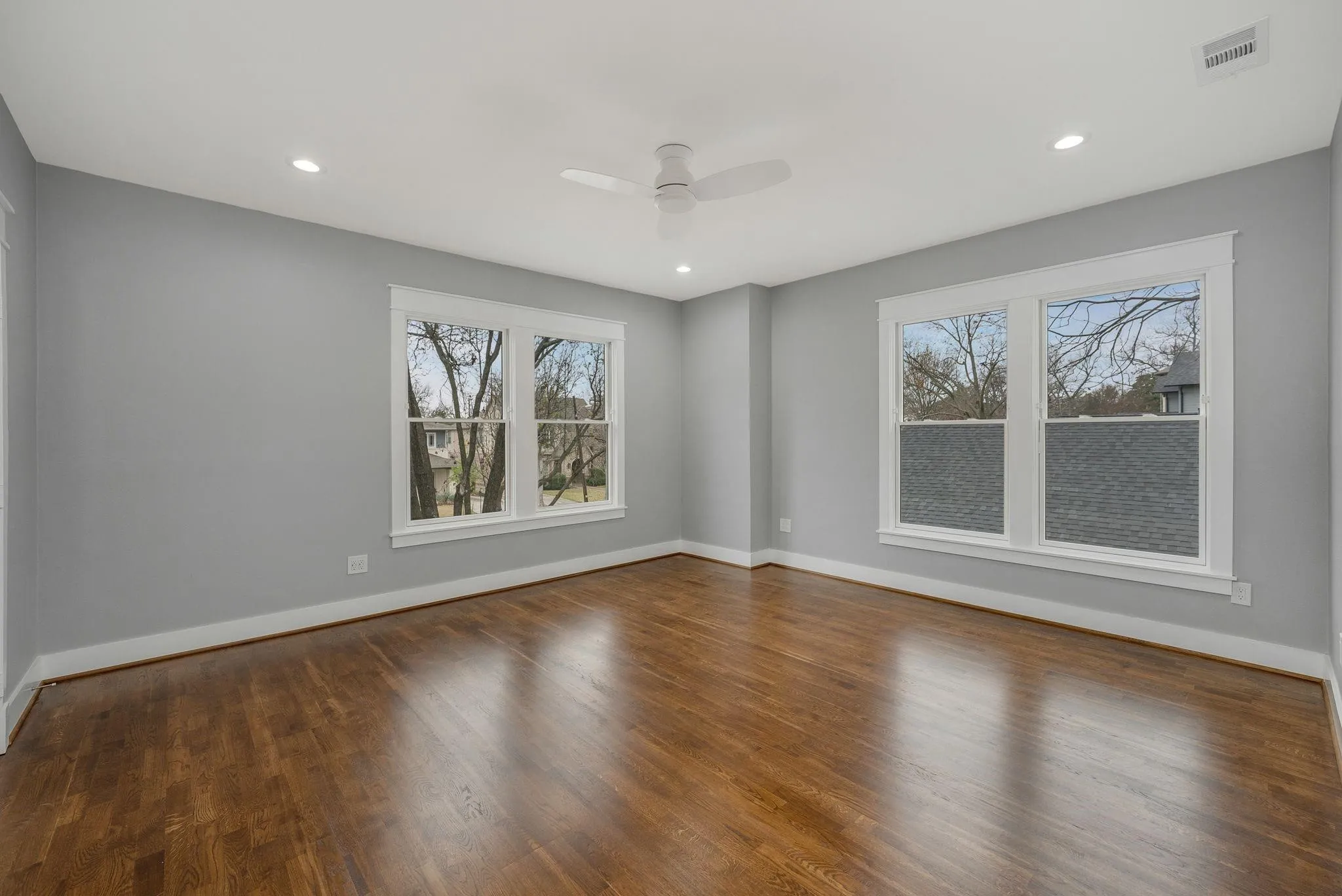 Single Family Residence For Rent in Dallas County , 6045 Velasco Avenue, Dallas, Texas 75206, 3 Bedroom, 4 Bathroom, 2 Garage spaces, 2,666 Sqft, built in 2025, mls#21409723, Real Estate Agent in Dallas, Homes For Rent in Dallas county, Homes For Rent in Dallas, Realtor in Dallas Texas, Real Estate Brokerage Independent Realty Texas, Luminita Cordes Realtor