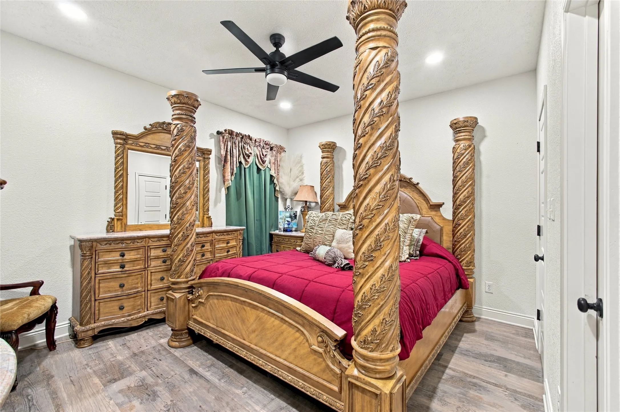 Single Family Residence For Sale in Bowie County , 386 Robertson Rd, New Boston, Texas 75570, 3 Bedroom, 2 Bathroom, 2 Garage spaces, 1,700 Sqft, built in 2023, mls#21409726, Real Estate Agent in New Boston, Homes For Sale in Bowie county, Homes For Sale in New Boston, Realtor in New Boston Texas, Real Estate Brokerage Independent Realty Texas, Luminita Cordes Realtor