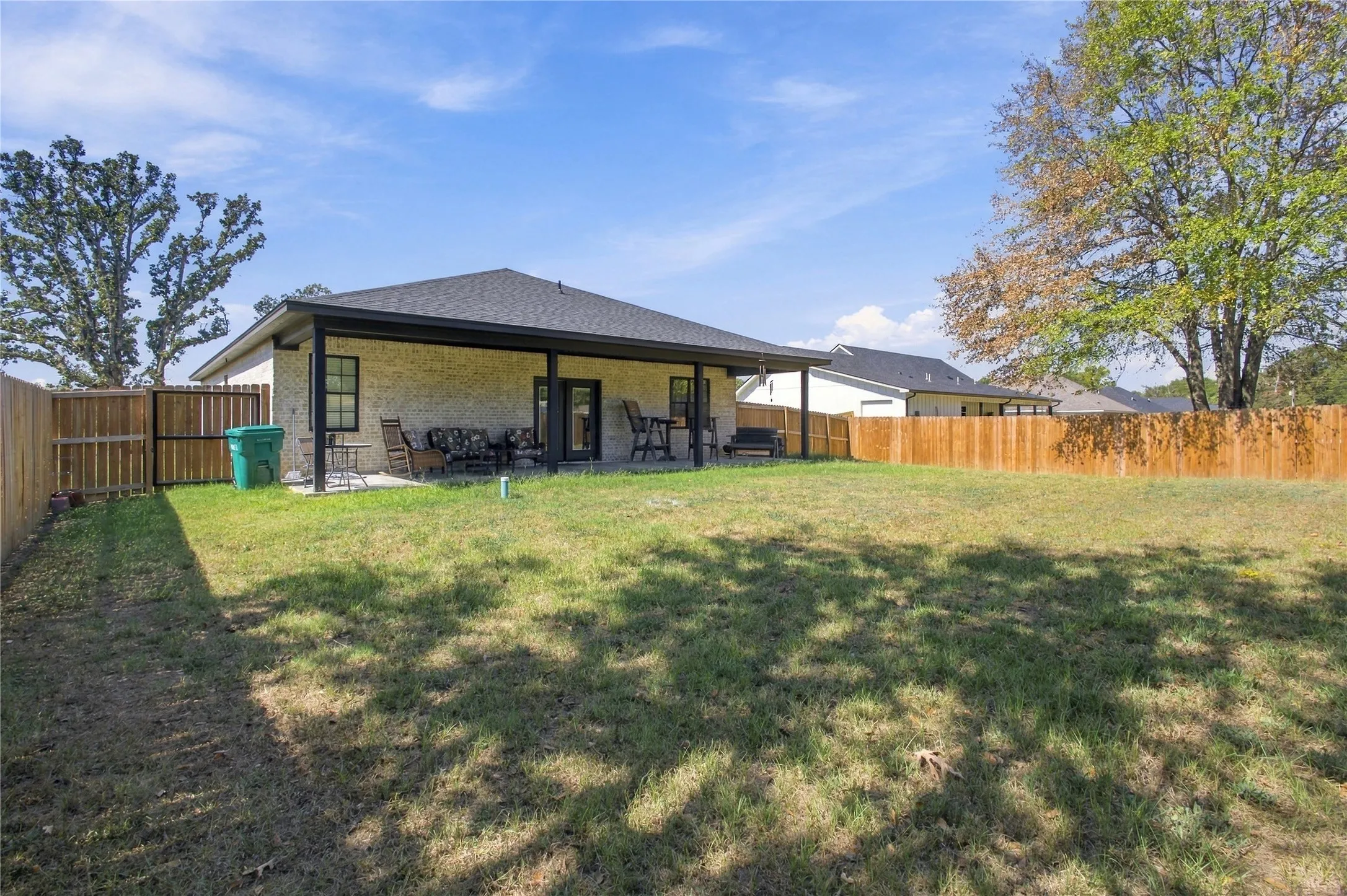 Single Family Residence For Sale in Bowie County , 386 Robertson Rd, New Boston, Texas 75570, 3 Bedroom, 2 Bathroom, 2 Garage spaces, 1,700 Sqft, built in 2023, mls#21409726, Real Estate Agent in New Boston, Homes For Sale in Bowie county, Homes For Sale in New Boston, Realtor in New Boston Texas, Real Estate Brokerage Independent Realty Texas, Luminita Cordes Realtor