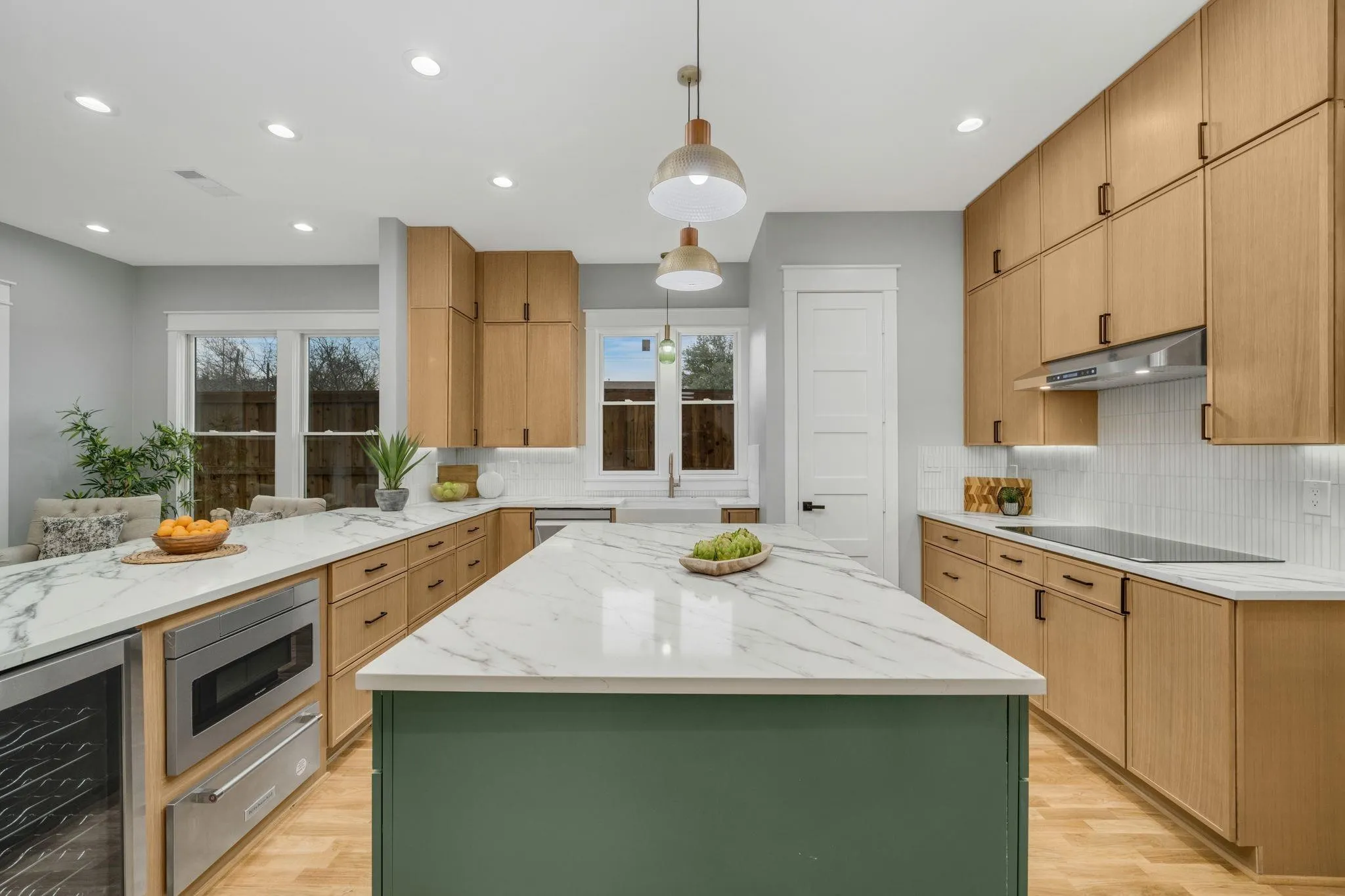 Single Family Residence For Rent in Dallas County , 6047 Velasco Avenue, Dallas, Texas 75206, 3 Bedroom, 4 Bathroom, 2 Garage spaces, 2,620 Sqft, built in 2025, mls#21409731, Real Estate Agent in Dallas, Homes For Rent in Dallas county, Homes For Rent in Dallas, Realtor in Dallas Texas, Real Estate Brokerage Independent Realty Texas, Luminita Cordes Realtor