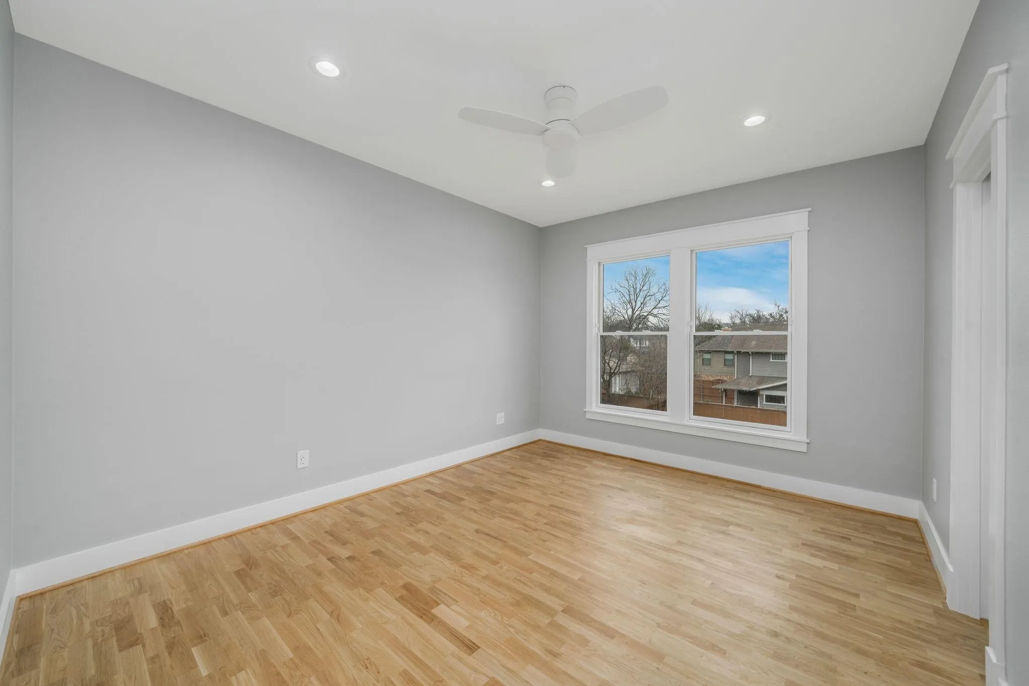 Single Family Residence For Rent in Dallas County , 6047 Velasco Avenue, Dallas, Texas 75206, 3 Bedroom, 4 Bathroom, 2 Garage spaces, 2,620 Sqft, built in 2025, mls#21409731, Real Estate Agent in Dallas, Homes For Rent in Dallas county, Homes For Rent in Dallas, Realtor in Dallas Texas, Real Estate Brokerage Independent Realty Texas, Luminita Cordes Realtor