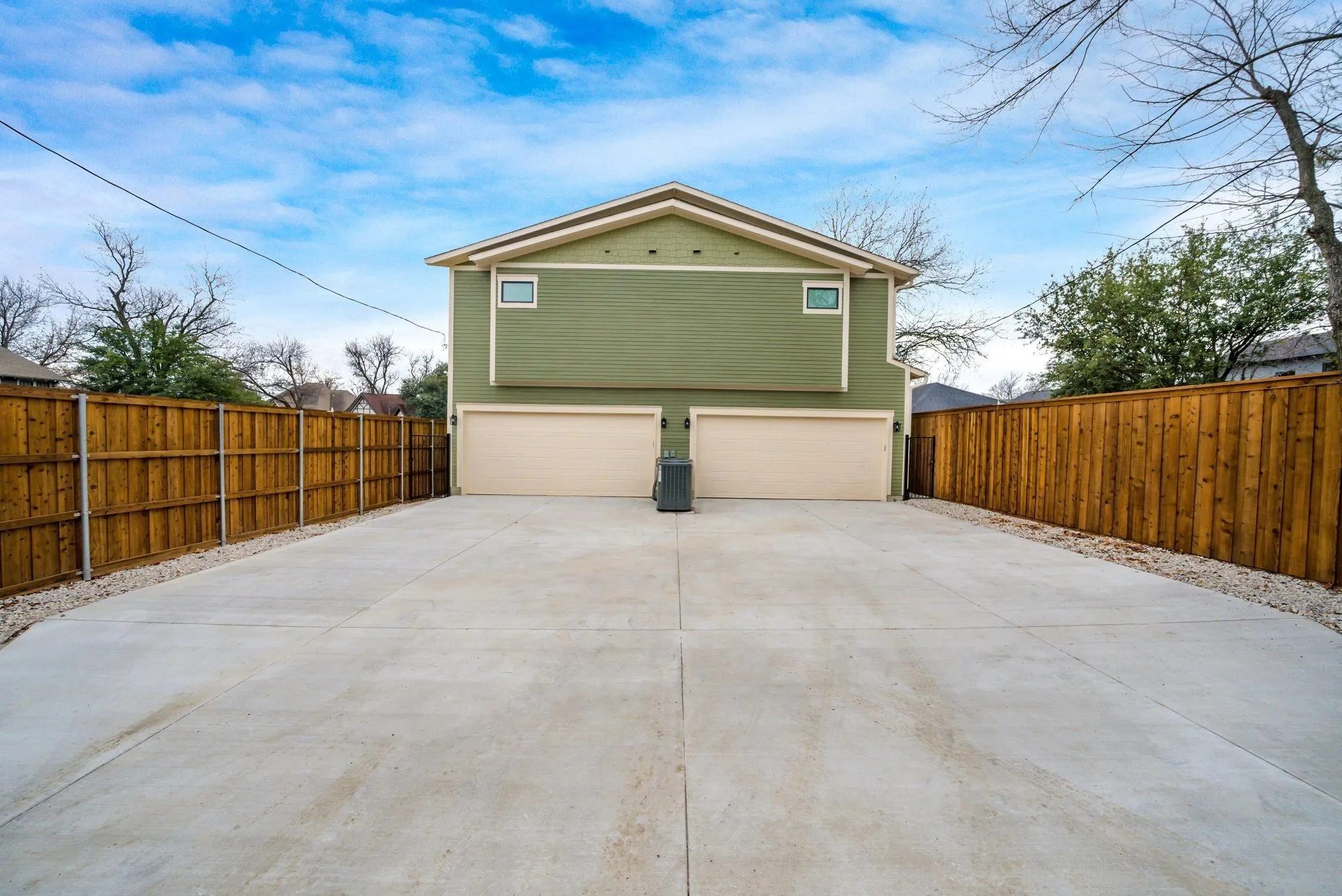 Single Family Residence For Rent in Dallas County , 6047 Velasco Avenue, Dallas, Texas 75206, 3 Bedroom, 4 Bathroom, 2 Garage spaces, 2,620 Sqft, built in 2025, mls#21409731, Real Estate Agent in Dallas, Homes For Rent in Dallas county, Homes For Rent in Dallas, Realtor in Dallas Texas, Real Estate Brokerage Independent Realty Texas, Luminita Cordes Realtor