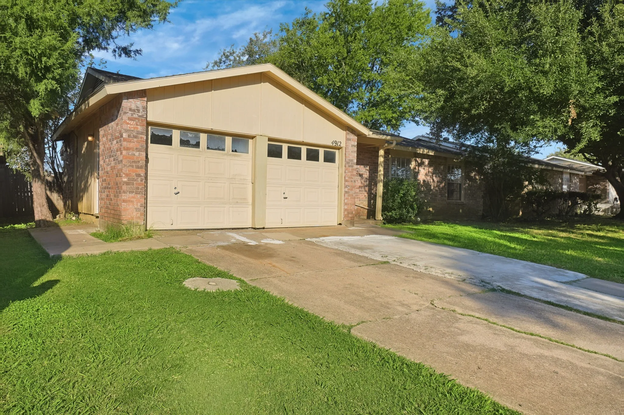 Single Family Residence For Sale