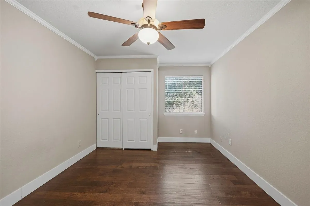 Condominium For Sale in Tarrant County , 5638 Cedar Creek Drive, Benbrook, Texas 76109, 3 Bedroom, 2 Bathroom, Garage spaces, 1,155 Sqft, built in 1984, mls#21408870, Real Estate Agent in Benbrook, Homes For Sale in Tarrant county, Homes For Sale in Benbrook, Realtor in Benbrook Texas, Real Estate Brokerage Independent Realty Texas, Luminita Cordes Realtor