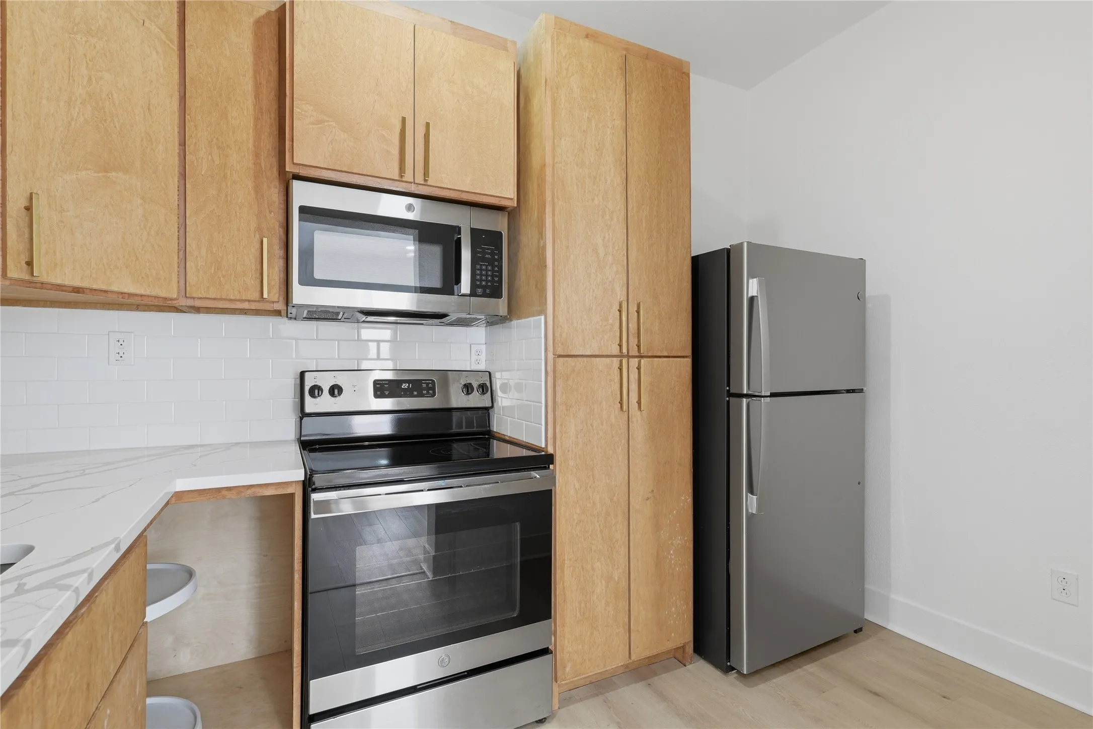 Quadruplex For Rent in Dallas County , 506 N Lancaster Avenue 504A, Dallas, Texas 75203, 1 Bedroom, 1 Bathroom, Garage spaces, 633 Sqft, built in 1945, mls#21409737, Real Estate Agent in Dallas, Homes For Rent in Dallas county, Homes For Rent in Dallas, Realtor in Dallas Texas, Real Estate Brokerage Independent Realty Texas, Luminita Cordes Realtor