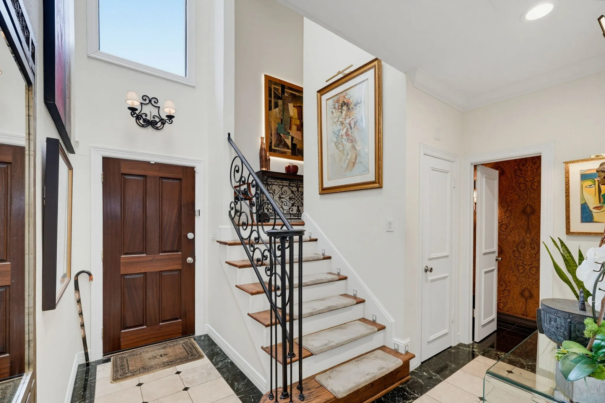 Condominium For Sale in Dallas County , 3416 Douglas Avenue, Dallas, Texas 75219, 2 Bedroom, 3 Bathroom, 1 Garage spaces, 1,657 Sqft, built in 1981, mls#21398310, Real Estate Agent in Dallas, Homes For Sale in Dallas county, Homes For Sale in Dallas, Realtor in Dallas Texas, Real Estate Brokerage Independent Realty Texas, Luminita Cordes Realtor
