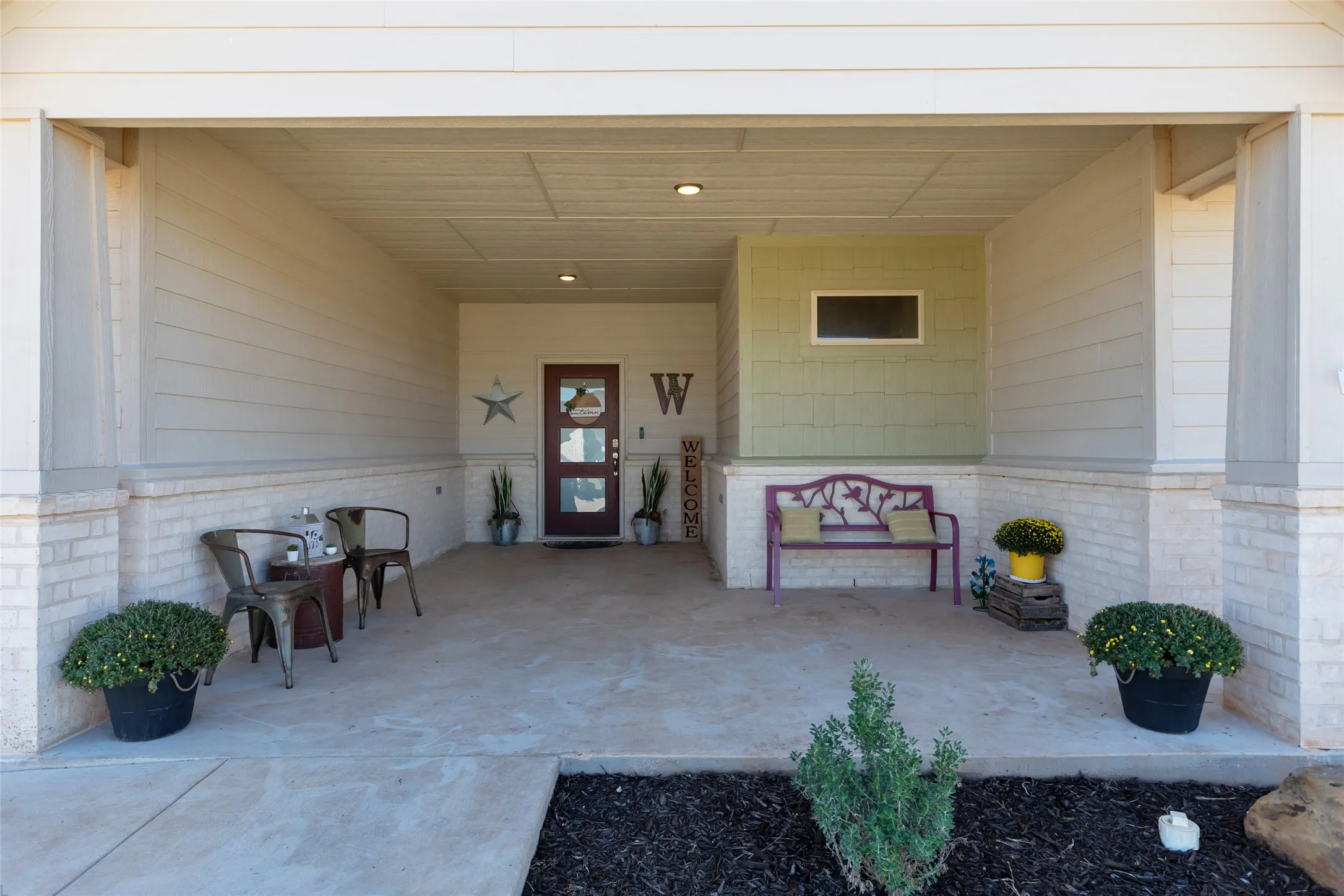 Single Family Residence For Sale in Taylor County , 6825 Inverness Street, Abilene, Texas 79606, 3 Bedroom, 2 Bathroom, 2 Garage spaces, 1,834 Sqft, built in 2018, mls#21404587, Real Estate Agent in Abilene, Homes For Sale in Taylor county, Homes For Sale in Abilene, Realtor in Abilene Texas, Real Estate Brokerage Independent Realty Texas, Luminita Cordes Realtor
