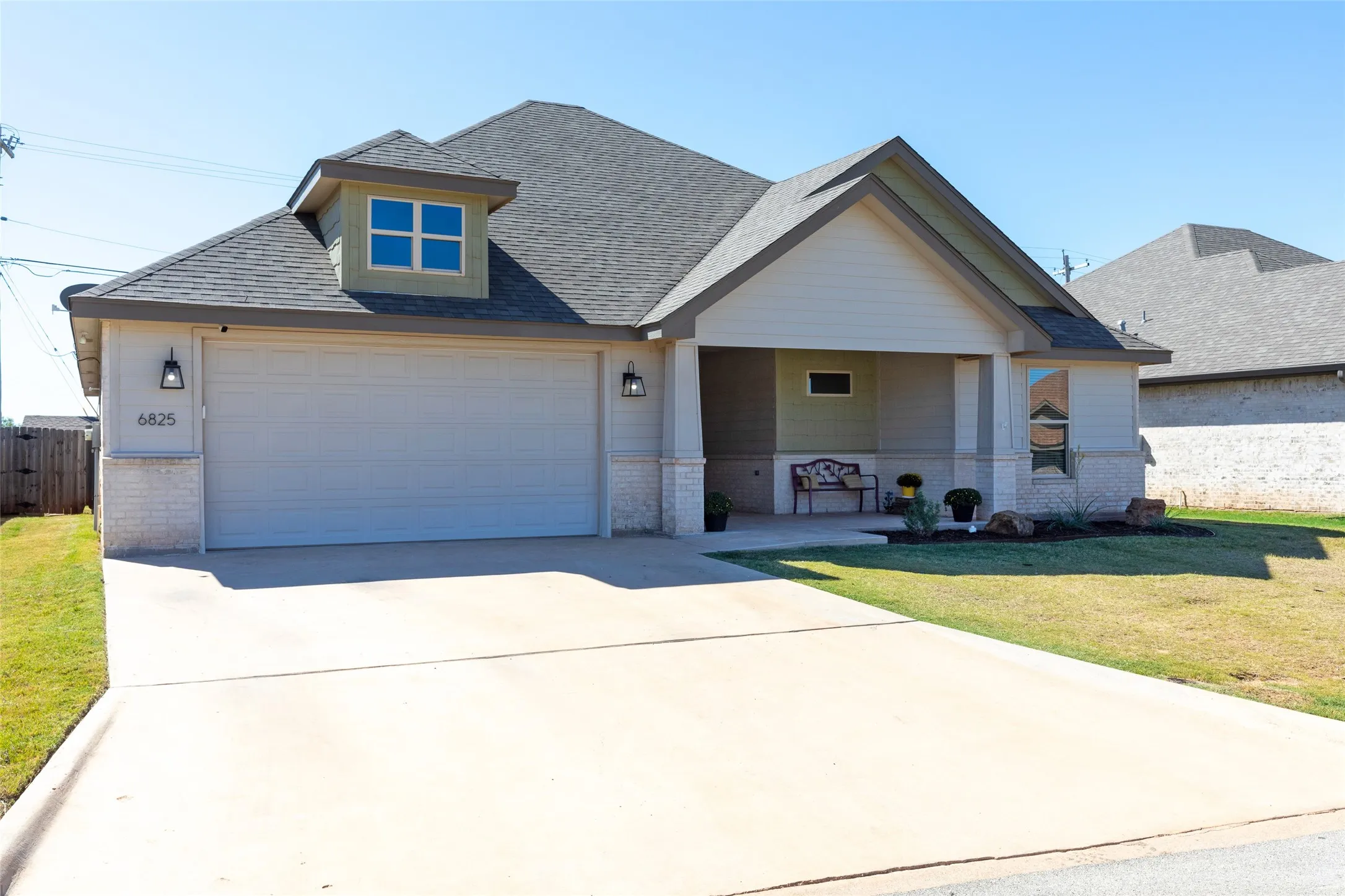 Single Family Residence For Sale in Taylor County , 6825 Inverness Street, Abilene, Texas 79606, 3 Bedroom, 2 Bathroom, 2 Garage spaces, 1,834 Sqft, built in 2018, mls#21404587, Real Estate Agent in Abilene, Homes For Sale in Taylor county, Homes For Sale in Abilene, Realtor in Abilene Texas, Real Estate Brokerage Independent Realty Texas, Luminita Cordes Realtor