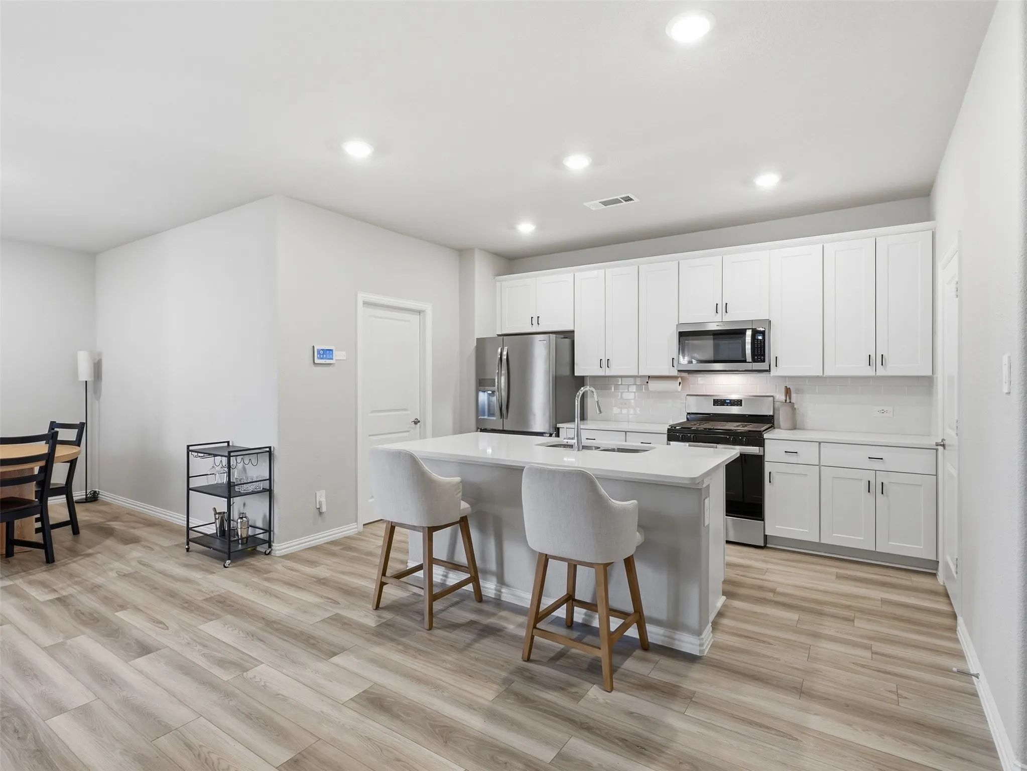 Single Family Residence For Sale in Tarrant County , 2940 Brittlebush Drive, Fort Worth, Texas 76108, 4 Bedroom, 3 Bathroom, 2 Garage spaces, 2,144 Sqft, built in 2023, mls#21409761, Real Estate Agent in Fort Worth, Homes For Sale in Tarrant county, Homes For Sale in Fort Worth, Realtor in Fort Worth Texas, Real Estate Brokerage Independent Realty Texas, Luminita Cordes Realtor