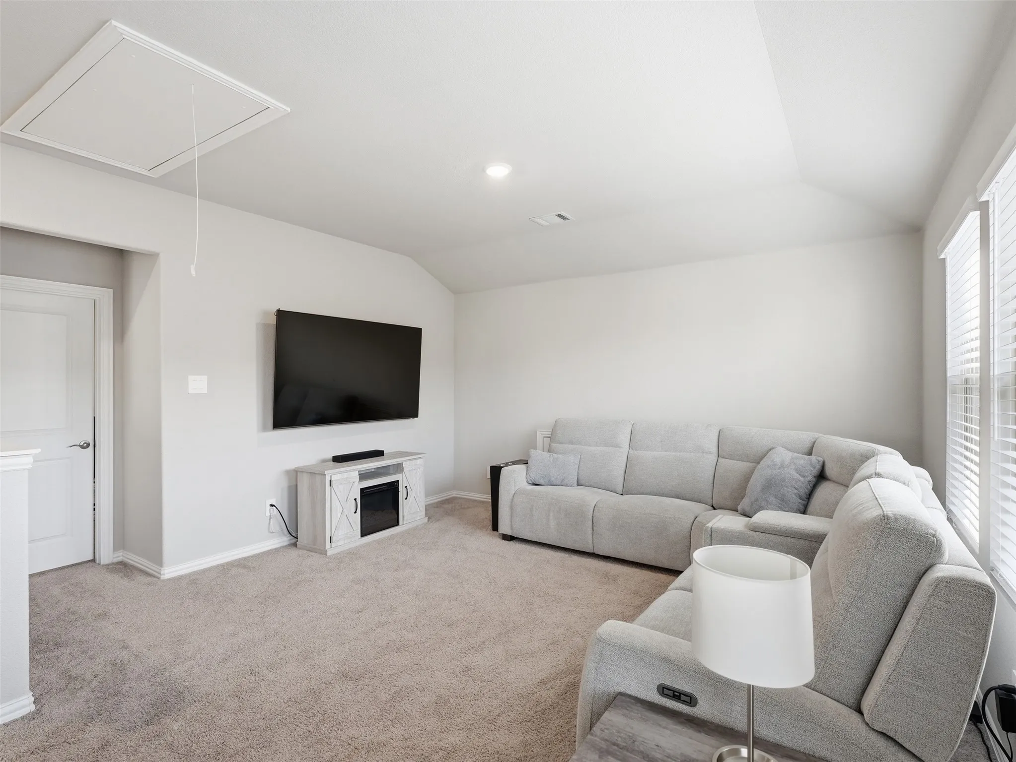 Single Family Residence For Sale in Tarrant County , 2940 Brittlebush Drive, Fort Worth, Texas 76108, 4 Bedroom, 3 Bathroom, 2 Garage spaces, 2,144 Sqft, built in 2023, mls#21409761, Real Estate Agent in Fort Worth, Homes For Sale in Tarrant county, Homes For Sale in Fort Worth, Realtor in Fort Worth Texas, Real Estate Brokerage Independent Realty Texas, Luminita Cordes Realtor