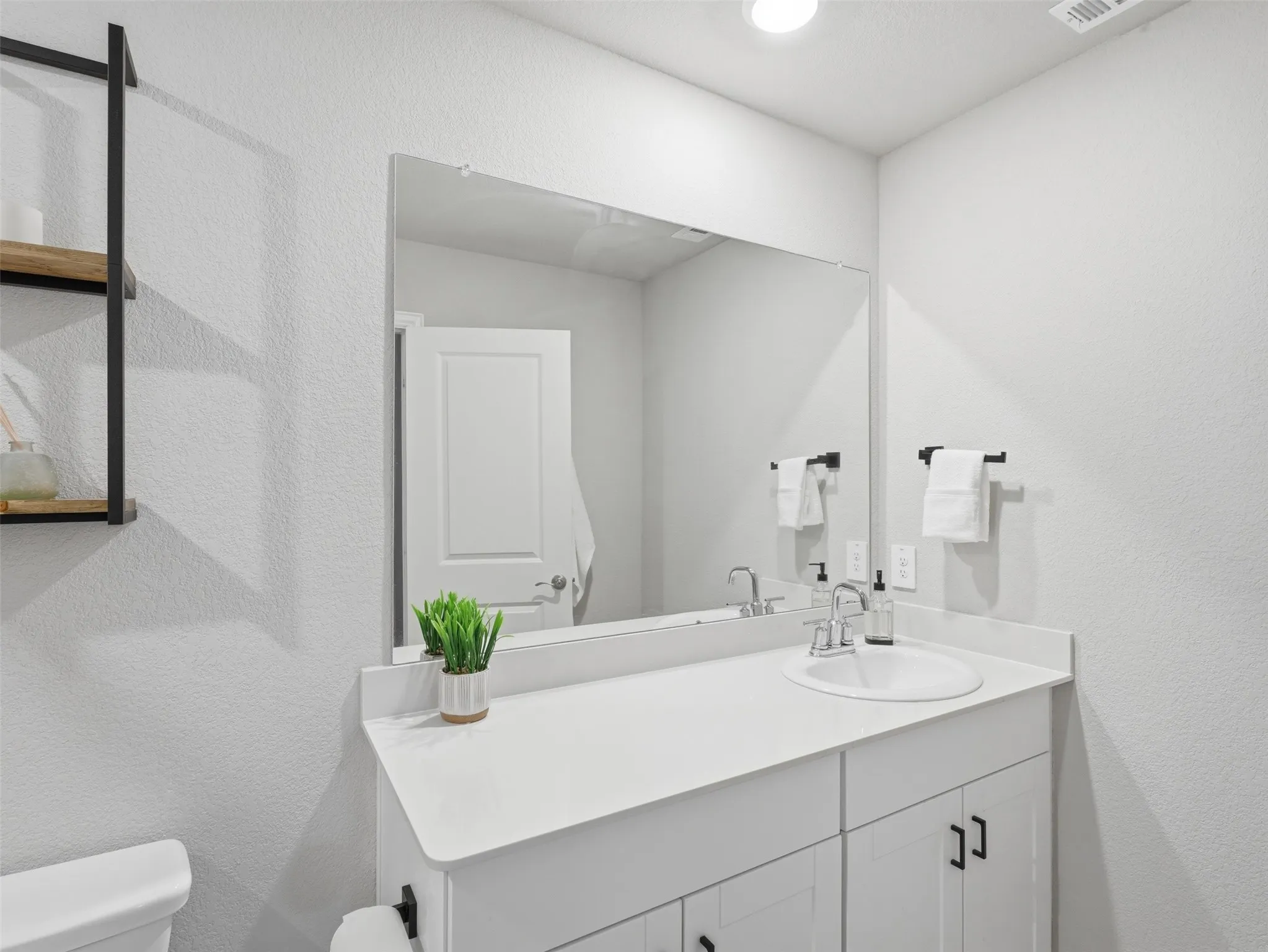 Single Family Residence For Sale in Tarrant County , 2940 Brittlebush Drive, Fort Worth, Texas 76108, 4 Bedroom, 3 Bathroom, 2 Garage spaces, 2,144 Sqft, built in 2023, mls#21409761, Real Estate Agent in Fort Worth, Homes For Sale in Tarrant county, Homes For Sale in Fort Worth, Realtor in Fort Worth Texas, Real Estate Brokerage Independent Realty Texas, Luminita Cordes Realtor