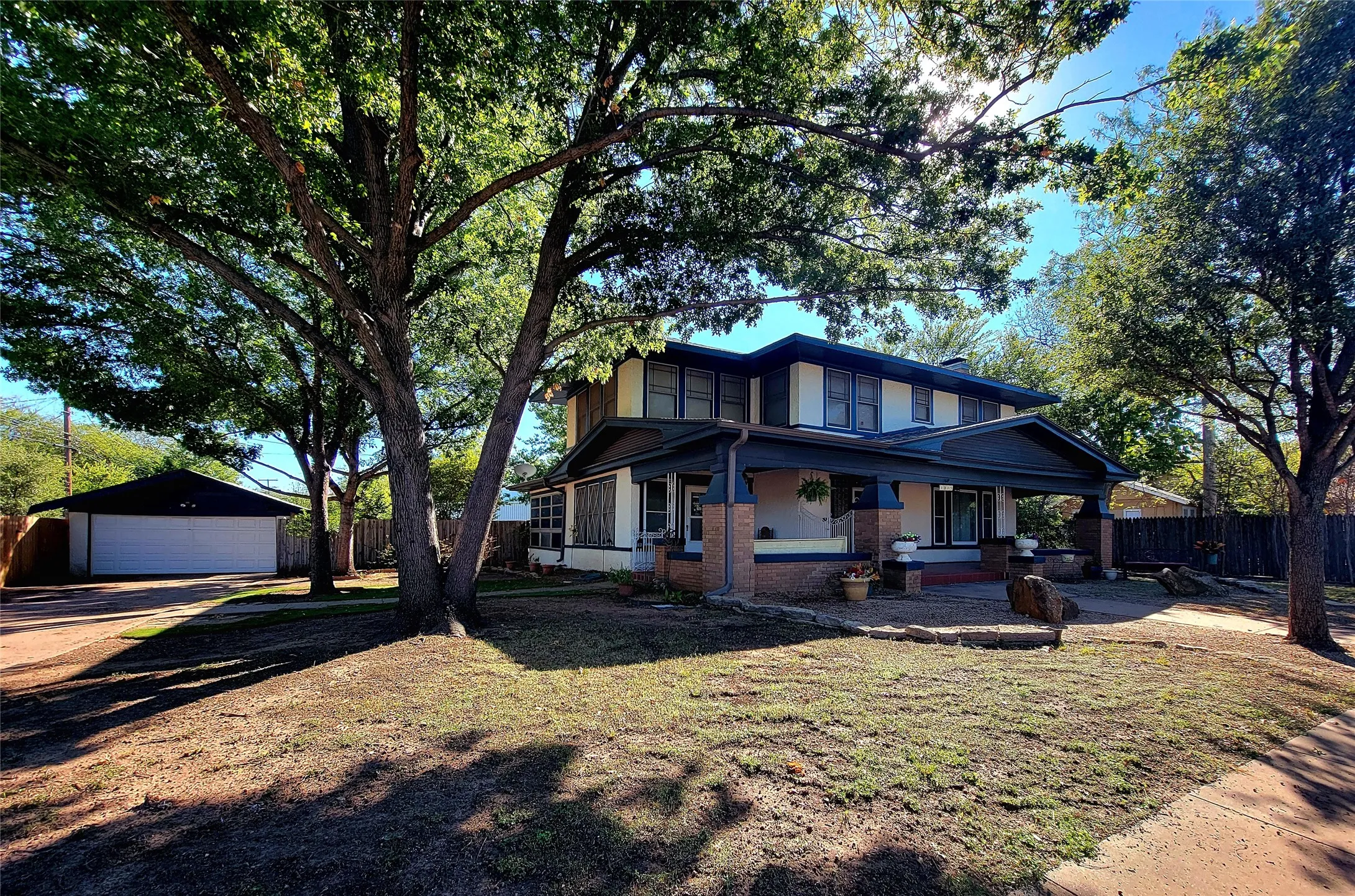 1835 S 7th - Front