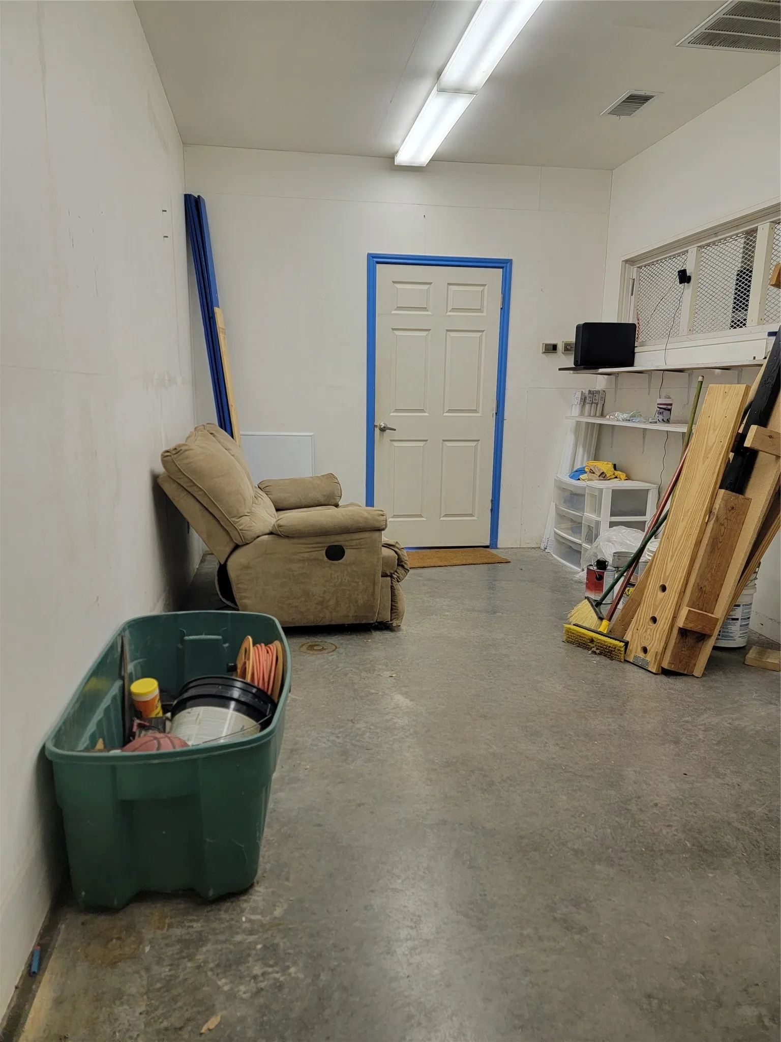 Front foom of racquet ball court and weight room