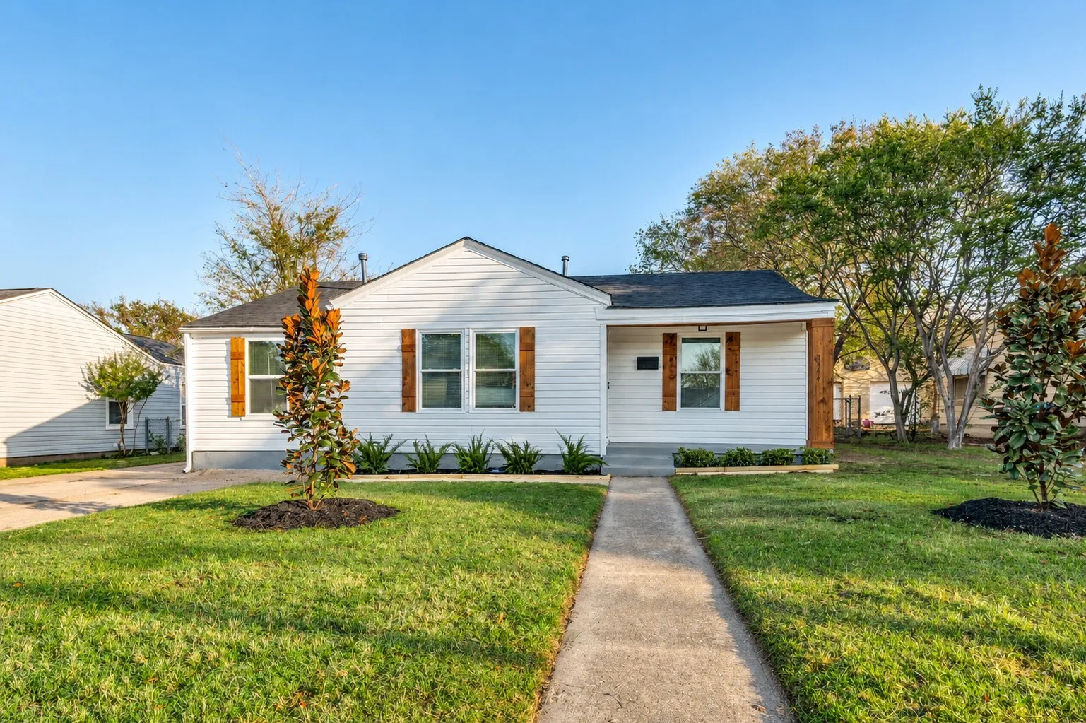 Single Family Residence For Sale