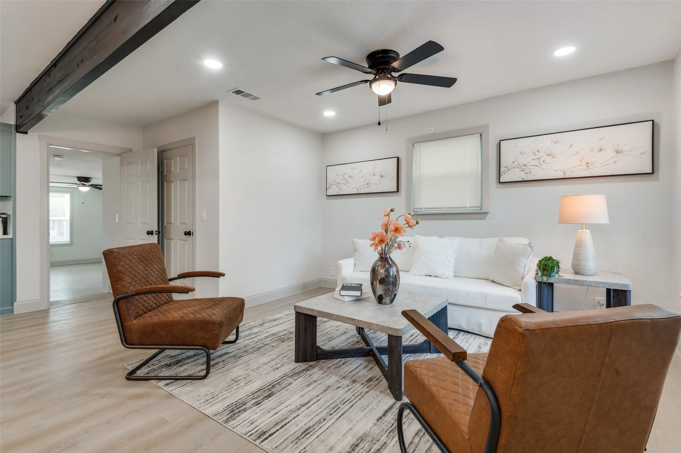 Single Family Residence For Sale in Tarrant County , 7444 Willis Avenue, Fort Worth, Texas 76116, 3 Bedroom, 2 Bathroom, Garage spaces, 1,385 Sqft, built in 1949, mls#21409600, Real Estate Agent in Fort Worth, Homes For Sale in Tarrant county, Homes For Sale in Fort Worth, Realtor in Fort Worth Texas, Real Estate Brokerage Independent Realty Texas, Luminita Cordes Realtor
