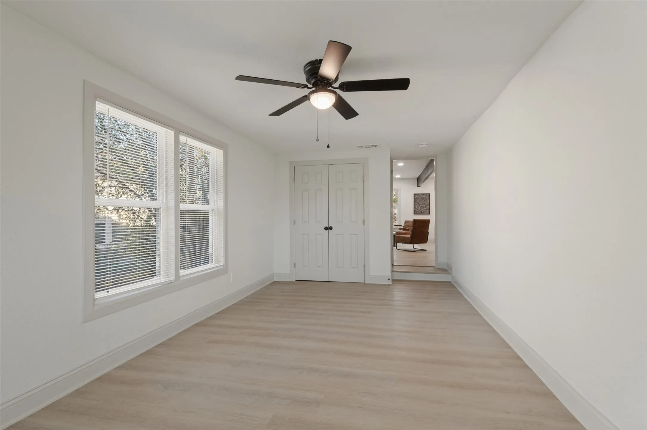 Single Family Residence For Sale in Tarrant County , 7444 Willis Avenue, Fort Worth, Texas 76116, 3 Bedroom, 2 Bathroom, Garage spaces, 1,385 Sqft, built in 1949, mls#21409600, Real Estate Agent in Fort Worth, Homes For Sale in Tarrant county, Homes For Sale in Fort Worth, Realtor in Fort Worth Texas, Real Estate Brokerage Independent Realty Texas, Luminita Cordes Realtor