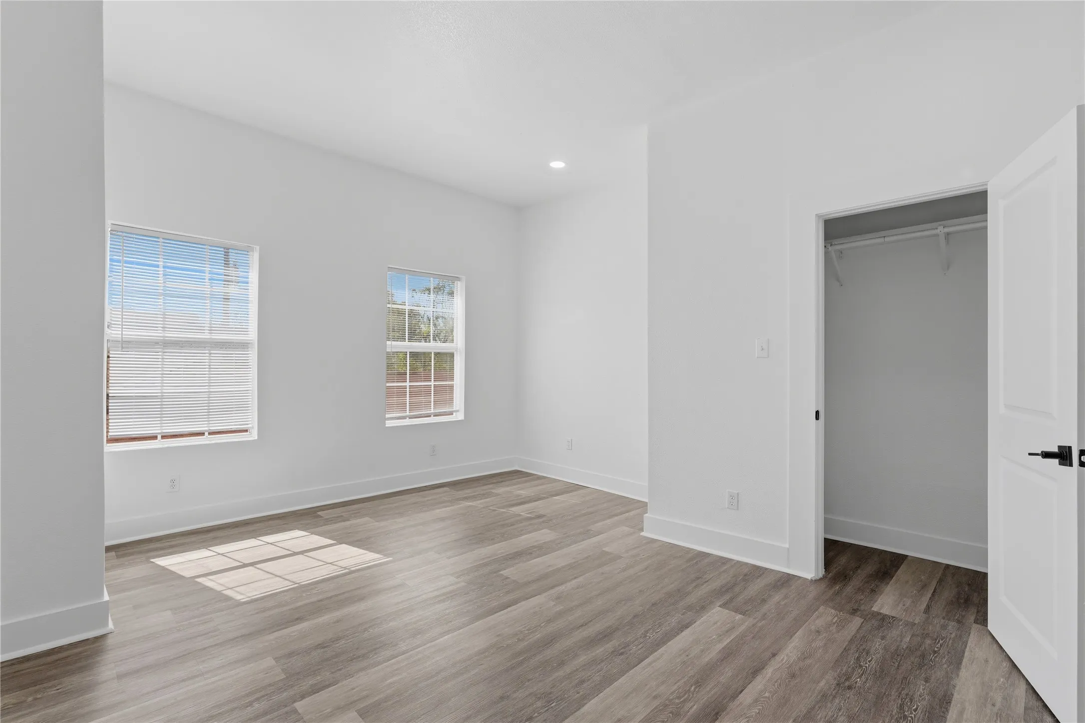 Quadruplex For Rent in Dallas County , 506 N Lancaster Avenue 506A, Dallas, Texas 75203, 1 Bedroom, 1 Bathroom, Garage spaces, 798 Sqft, built in 1945, mls#21409780, Real Estate Agent in Dallas, Homes For Rent in Dallas county, Homes For Rent in Dallas, Realtor in Dallas Texas, Real Estate Brokerage Independent Realty Texas, Luminita Cordes Realtor