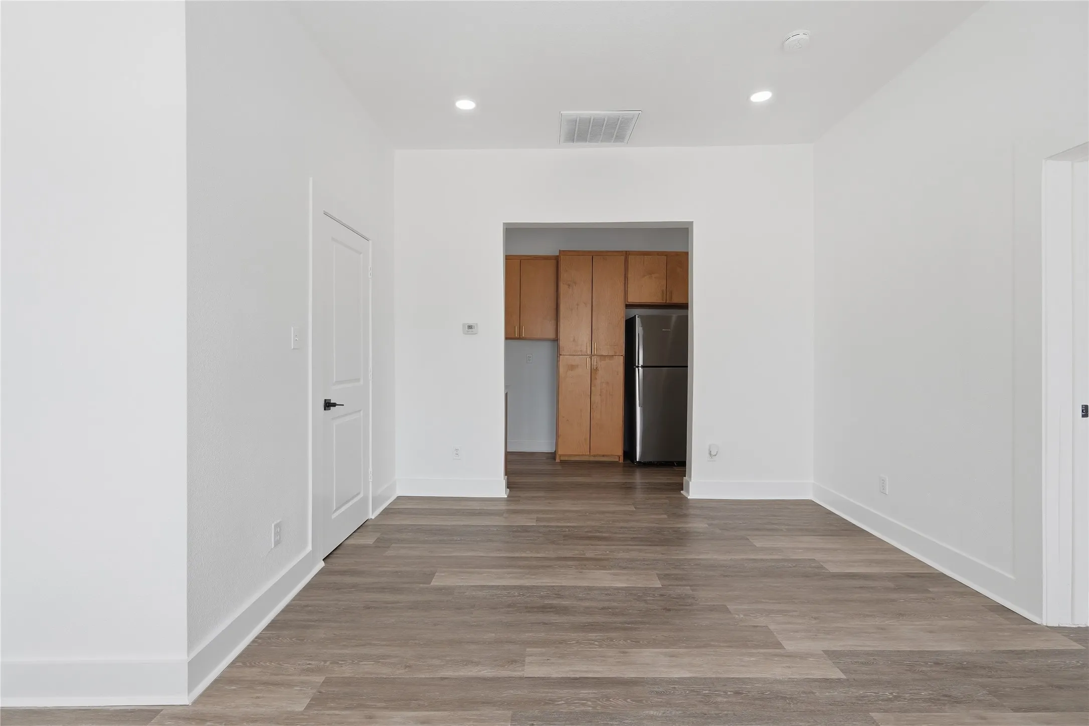 Quadruplex For Rent in Dallas County , 506 N Lancaster Avenue 506A, Dallas, Texas 75203, 1 Bedroom, 1 Bathroom, Garage spaces, 798 Sqft, built in 1945, mls#21409780, Real Estate Agent in Dallas, Homes For Rent in Dallas county, Homes For Rent in Dallas, Realtor in Dallas Texas, Real Estate Brokerage Independent Realty Texas, Luminita Cordes Realtor