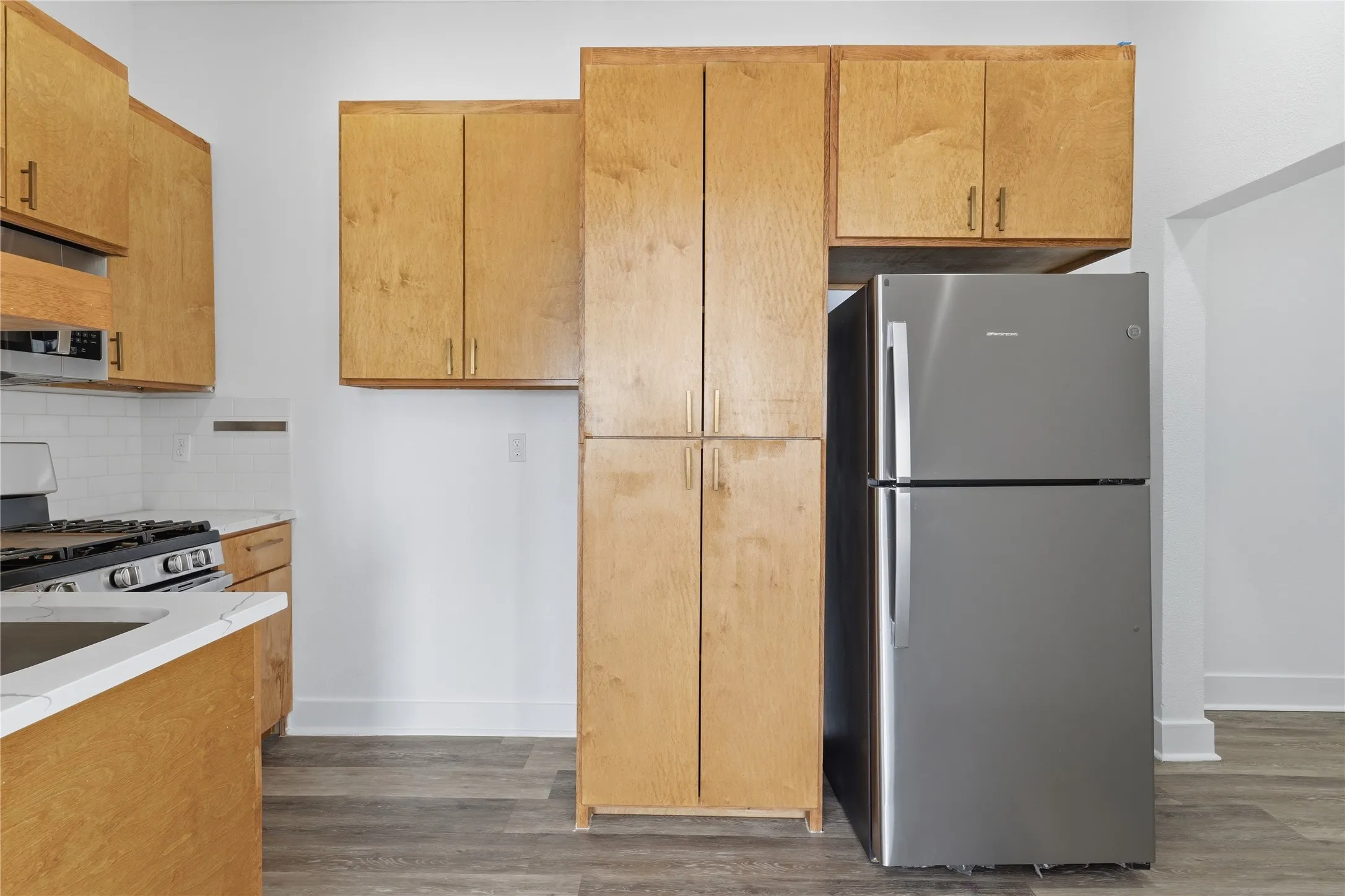 Quadruplex For Rent in Dallas County , 506 N Lancaster Avenue 506A, Dallas, Texas 75203, 1 Bedroom, 1 Bathroom, Garage spaces, 798 Sqft, built in 1945, mls#21409780, Real Estate Agent in Dallas, Homes For Rent in Dallas county, Homes For Rent in Dallas, Realtor in Dallas Texas, Real Estate Brokerage Independent Realty Texas, Luminita Cordes Realtor