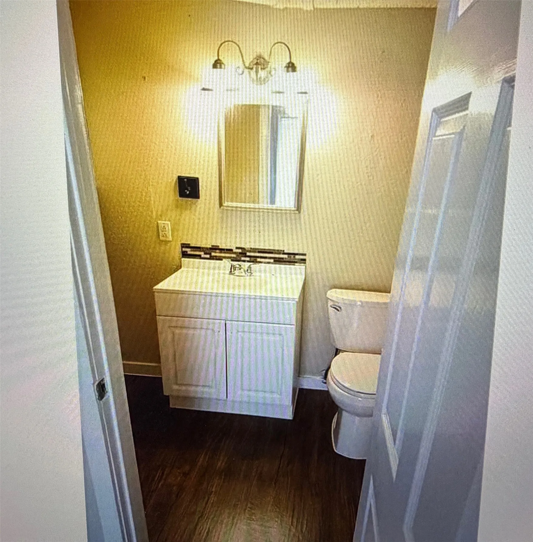 Single Family Residence For Rent in Denton County , 807 Chestnut Street Street, Aubrey, Texas 76227, 2 Bedroom, 1 Bathroom, Garage spaces, 672 Sqft, built in 1962, mls#21409783, Real Estate Agent in Aubrey, Homes For Rent in Denton county, Homes For Rent in Aubrey, Realtor in Aubrey Texas, Real Estate Brokerage Independent Realty Texas, Luminita Cordes Realtor
