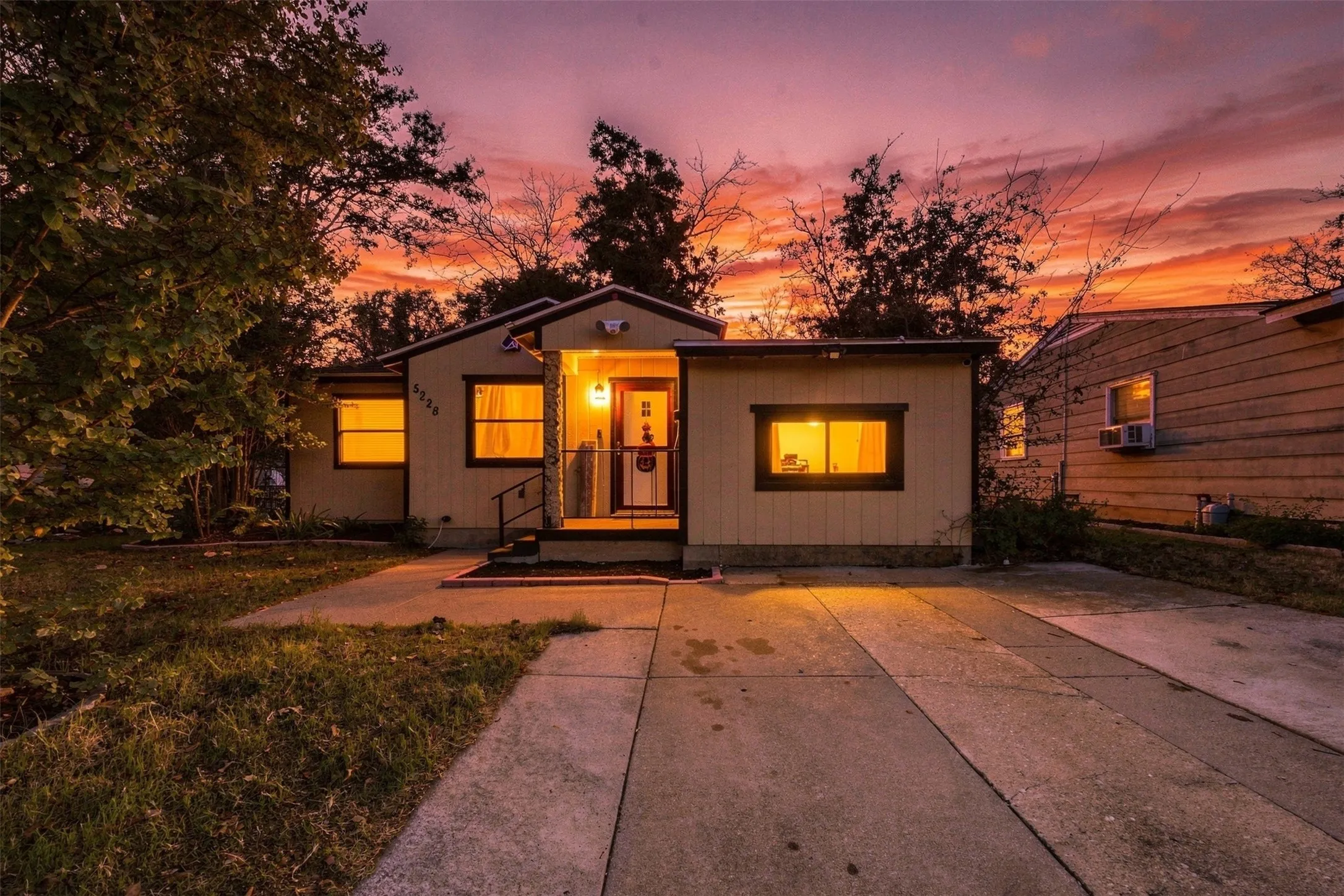 Welcome to 5228 Frazier Ave!
