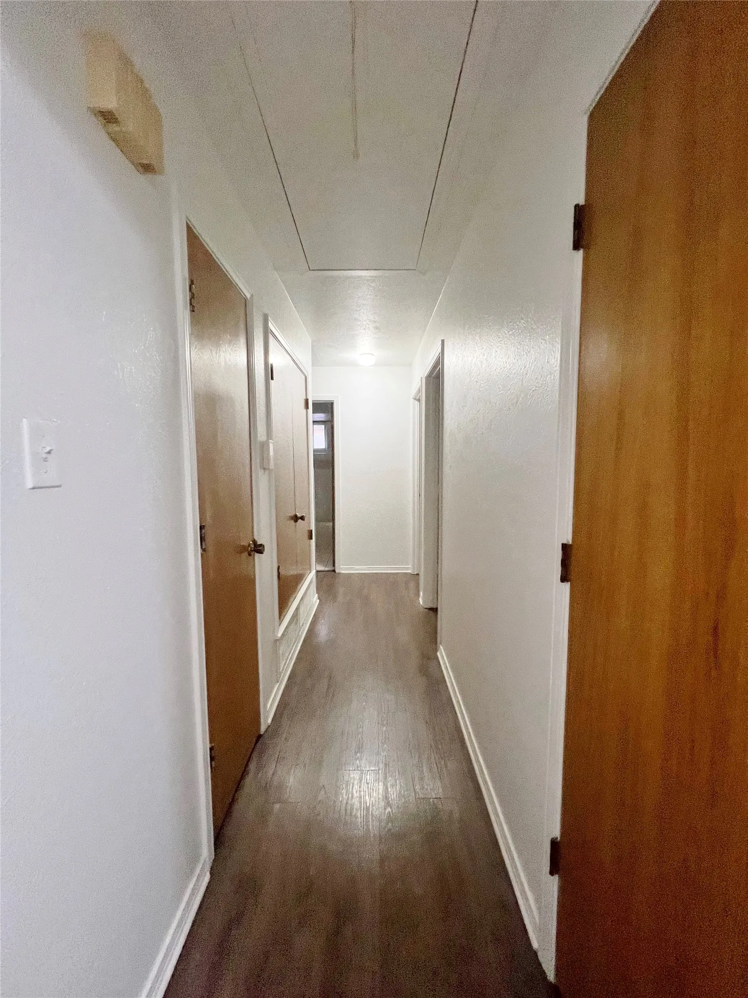 Single Family Residence For Rent in Dallas County , 1008 Pine Tree Lane, De Soto, Texas 75115, 3 Bedroom, 2 Bathroom, 2 Garage spaces, 1,926 Sqft, built in 1971, mls#21409811, Real Estate Agent in De Soto, Homes For Rent in Dallas county, Homes For Rent in De Soto, Realtor in De Soto Texas, Real Estate Brokerage Independent Realty Texas, Luminita Cordes Realtor