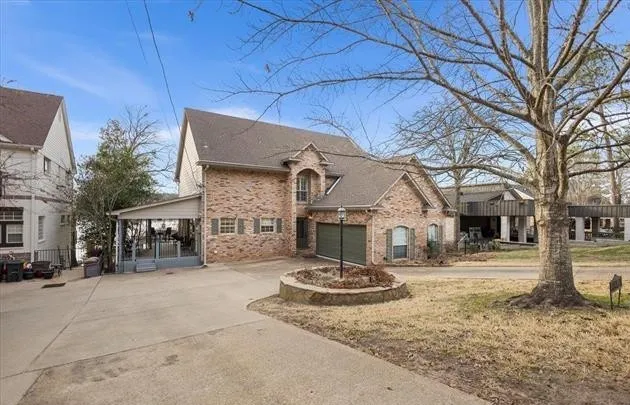 Single Family Residence For Sale in Smith County , 406 Hideaway Central Lane, Hideaway, Texas 75771, 4 Bedroom, 3 Bathroom, 2 Garage spaces, 2,852 Sqft, built in 1973, mls#21409779, Real Estate Agent in Hideaway, Homes For Sale in Smith county, Homes For Sale in Hideaway, Realtor in Hideaway Texas, Real Estate Brokerage Independent Realty Texas, Luminita Cordes Realtor