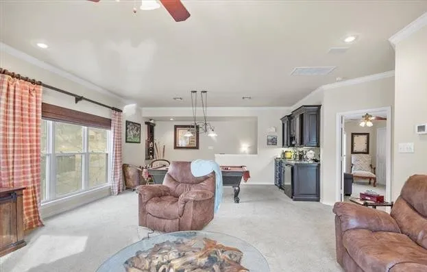 Single Family Residence For Sale in Smith County , 406 Hideaway Central Lane, Hideaway, Texas 75771, 4 Bedroom, 3 Bathroom, 2 Garage spaces, 2,852 Sqft, built in 1973, mls#21409779, Real Estate Agent in Hideaway, Homes For Sale in Smith county, Homes For Sale in Hideaway, Realtor in Hideaway Texas, Real Estate Brokerage Independent Realty Texas, Luminita Cordes Realtor