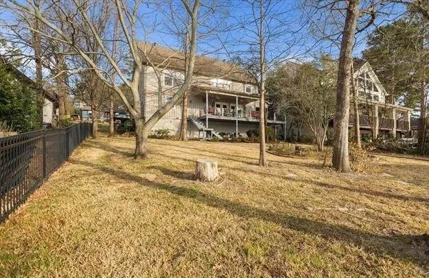 Single Family Residence For Sale in Smith County , 406 Hideaway Central Lane, Hideaway, Texas 75771, 4 Bedroom, 3 Bathroom, 2 Garage spaces, 2,852 Sqft, built in 1973, mls#21409779, Real Estate Agent in Hideaway, Homes For Sale in Smith county, Homes For Sale in Hideaway, Realtor in Hideaway Texas, Real Estate Brokerage Independent Realty Texas, Luminita Cordes Realtor