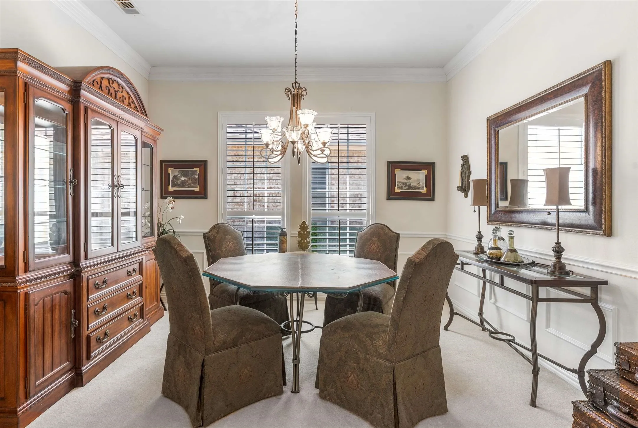 Single Family Residence For Sale in Collin County , 379 Southern Hills Drive, Fairview, Texas 75069, 3 Bedroom, 3 Bathroom, 3 Garage spaces, 2,888 Sqft, built in 2001, mls#21409817, Real Estate Agent in Fairview, Homes For Sale in Collin county, Homes For Sale in Fairview, Realtor in Fairview Texas, Real Estate Brokerage Independent Realty Texas, Luminita Cordes Realtor