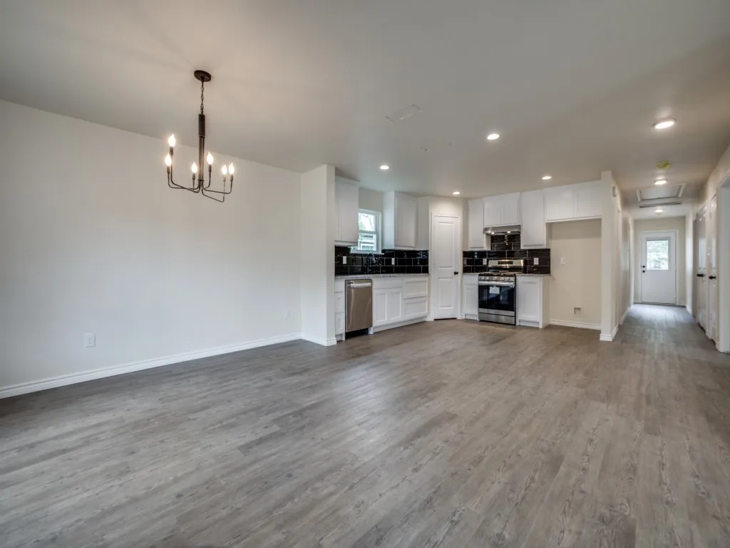Single Family Residence For Rent in Dallas County , 4220 Hamilton Avenue, Dallas, Texas 75210, 4 Bedroom, 2 Bathroom, Garage spaces, 1,692 Sqft, built in 2023, mls#21409819, Real Estate Agent in Dallas, Homes For Rent in Dallas county, Homes For Rent in Dallas, Realtor in Dallas Texas, Real Estate Brokerage Independent Realty Texas, Luminita Cordes Realtor