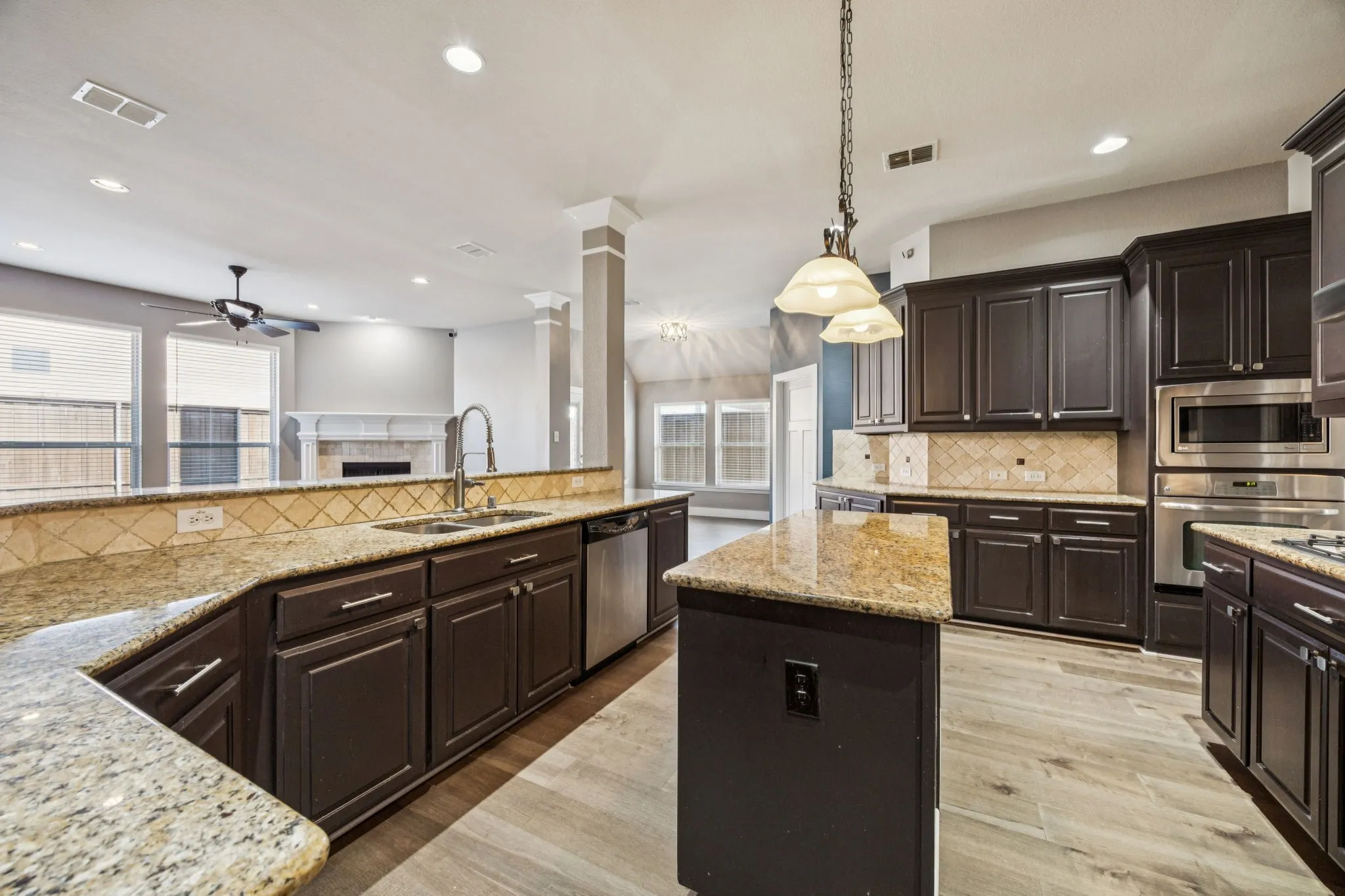 Single Family Residence For Rent in Collin County , 1211 Windgate Way, Allen, Texas 75002, 3 Bedroom, 3 Bathroom, 2 Garage spaces, 2,540 Sqft, built in 2010, mls#21409427, Real Estate Agent in Allen, Homes For Rent in Collin county, Homes For Rent in Allen, Realtor in Allen Texas, Real Estate Brokerage Independent Realty Texas, Luminita Cordes Realtor