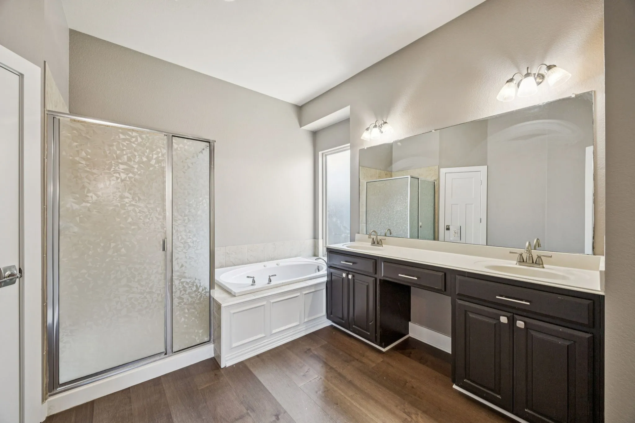 Single Family Residence For Rent in Collin County , 1211 Windgate Way, Allen, Texas 75002, 3 Bedroom, 3 Bathroom, 2 Garage spaces, 2,540 Sqft, built in 2010, mls#21409427, Real Estate Agent in Allen, Homes For Rent in Collin county, Homes For Rent in Allen, Realtor in Allen Texas, Real Estate Brokerage Independent Realty Texas, Luminita Cordes Realtor