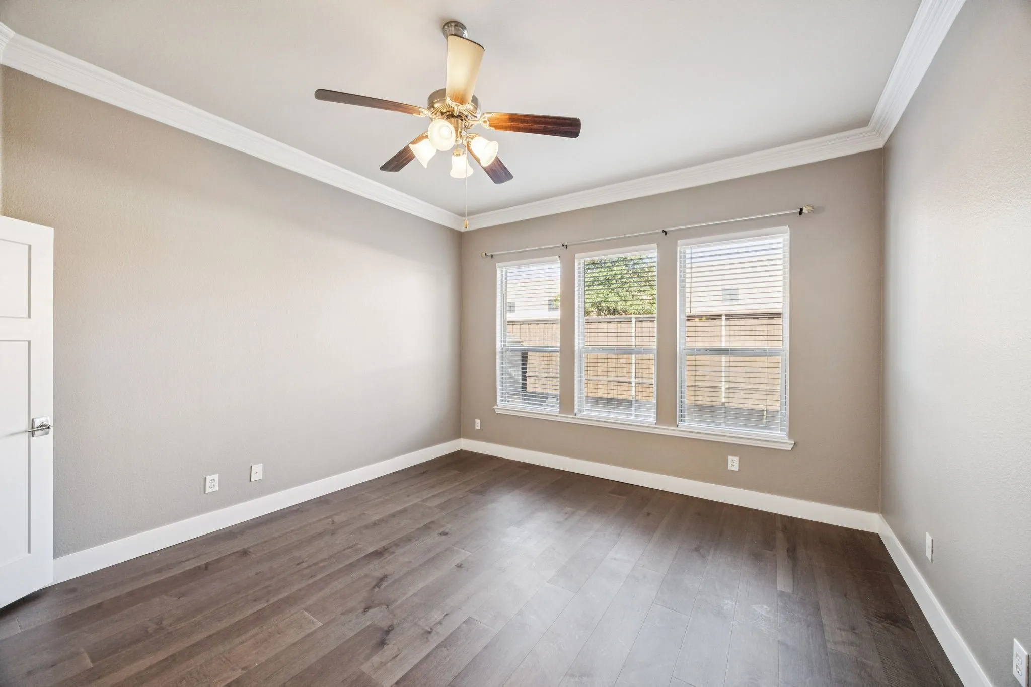 Single Family Residence For Rent in Collin County , 1211 Windgate Way, Allen, Texas 75002, 3 Bedroom, 3 Bathroom, 2 Garage spaces, 2,540 Sqft, built in 2010, mls#21409427, Real Estate Agent in Allen, Homes For Rent in Collin county, Homes For Rent in Allen, Realtor in Allen Texas, Real Estate Brokerage Independent Realty Texas, Luminita Cordes Realtor
