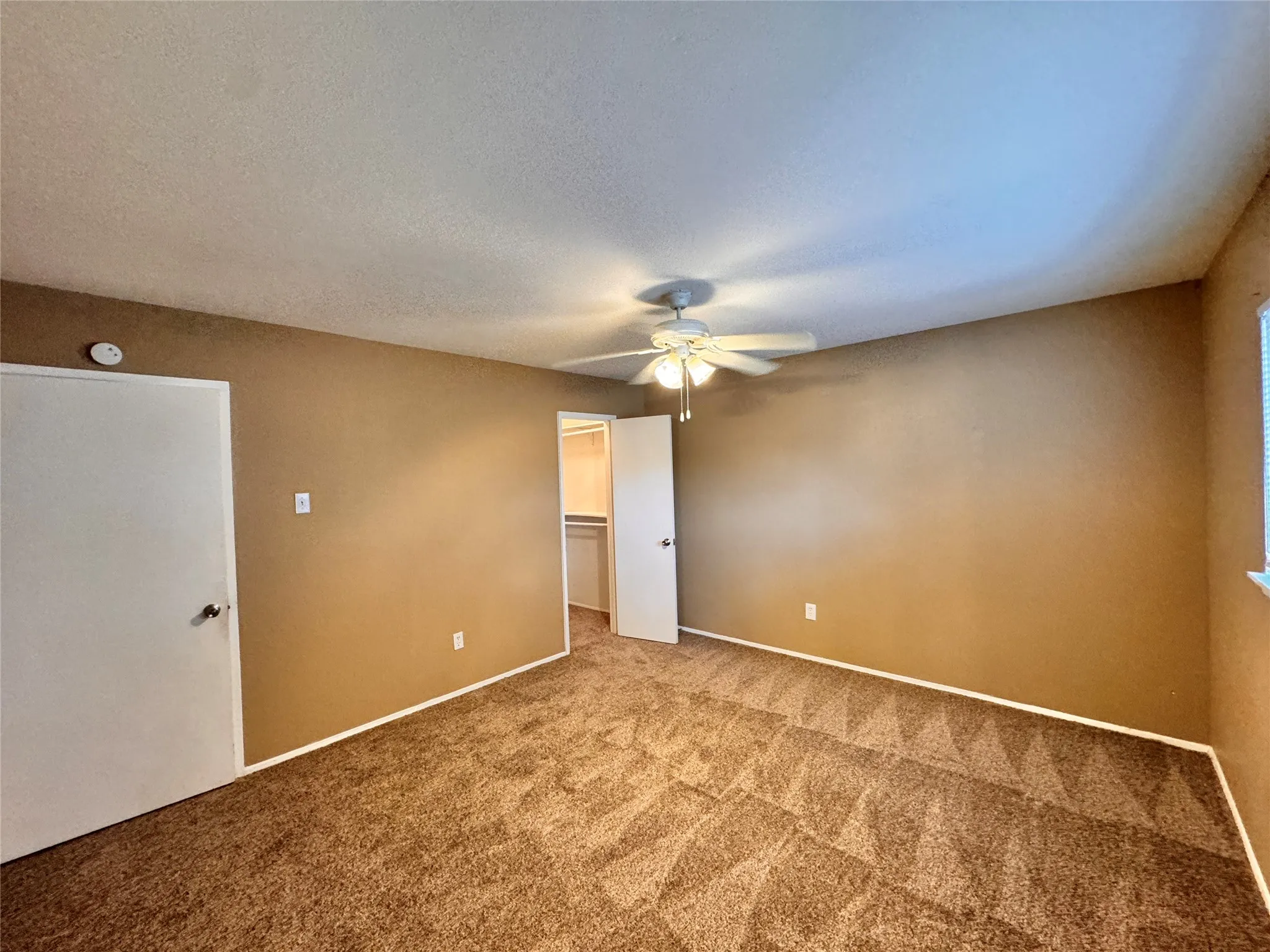 Single Family Residence For Rent in Dallas County , 116 Cambridge Drive, Cedar Hill, Texas 75104, 3 Bedroom, 2 Bathroom, 1 Garage spaces, 1,260 Sqft, built in 1970, mls#21409821, Real Estate Agent in Cedar Hill, Homes For Rent in Dallas county, Homes For Rent in Cedar Hill, Realtor in Cedar Hill Texas, Real Estate Brokerage Independent Realty Texas, Luminita Cordes Realtor
