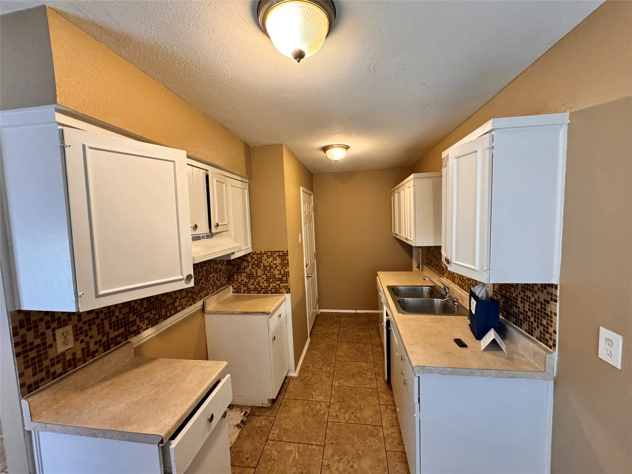Single Family Residence For Rent in Dallas County , 116 Cambridge Drive, Cedar Hill, Texas 75104, 3 Bedroom, 2 Bathroom, 1 Garage spaces, 1,260 Sqft, built in 1970, mls#21409821, Real Estate Agent in Cedar Hill, Homes For Rent in Dallas county, Homes For Rent in Cedar Hill, Realtor in Cedar Hill Texas, Real Estate Brokerage Independent Realty Texas, Luminita Cordes Realtor