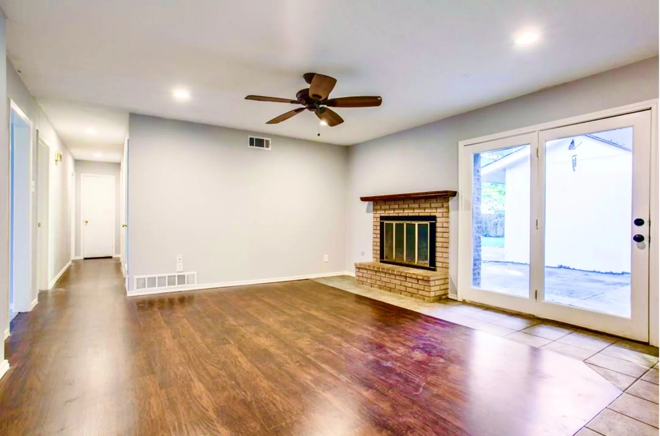 Single Family Residence For Rent in Dallas County , 505 Melrose Drive, Richardson, Texas 75080, 3 Bedroom, 2 Bathroom, 2 Garage spaces, 1,467 Sqft, built in 1961, mls#21408458, Real Estate Agent in Richardson, Homes For Rent in Dallas county, Homes For Rent in Richardson, Realtor in Richardson Texas, Real Estate Brokerage Independent Realty Texas, Luminita Cordes Realtor