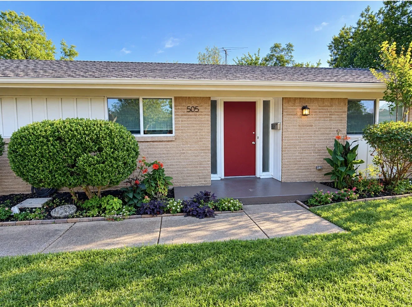 Single Family Residence For Rent in Dallas County , 505 Melrose Drive, Richardson, Texas 75080, 3 Bedroom, 2 Bathroom, 2 Garage spaces, 1,467 Sqft, built in 1961, mls#21408458, Real Estate Agent in Richardson, Homes For Rent in Dallas county, Homes For Rent in Richardson, Realtor in Richardson Texas, Real Estate Brokerage Independent Realty Texas, Luminita Cordes Realtor