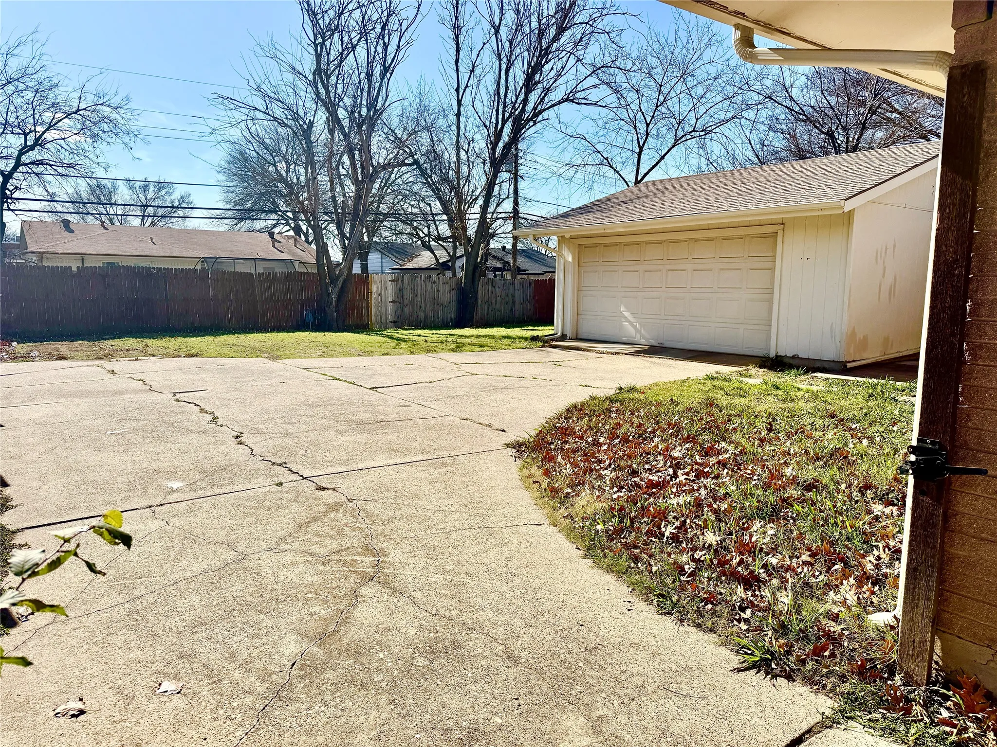 Single Family Residence For Rent in Dallas County , 505 Melrose Drive, Richardson, Texas 75080, 3 Bedroom, 2 Bathroom, 2 Garage spaces, 1,467 Sqft, built in 1961, mls#21408458, Real Estate Agent in Richardson, Homes For Rent in Dallas county, Homes For Rent in Richardson, Realtor in Richardson Texas, Real Estate Brokerage Independent Realty Texas, Luminita Cordes Realtor