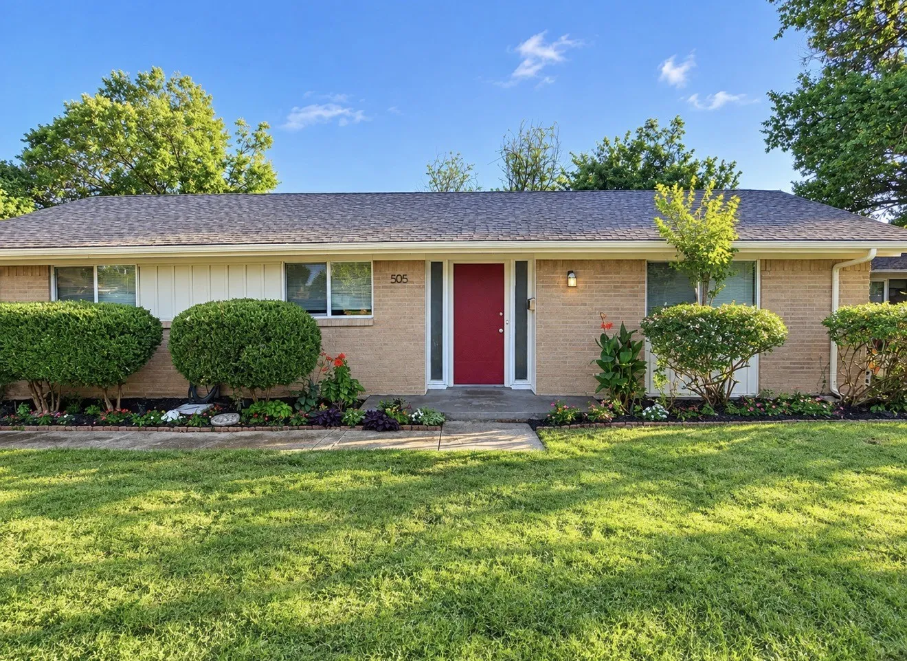Single Family Residence For Rent