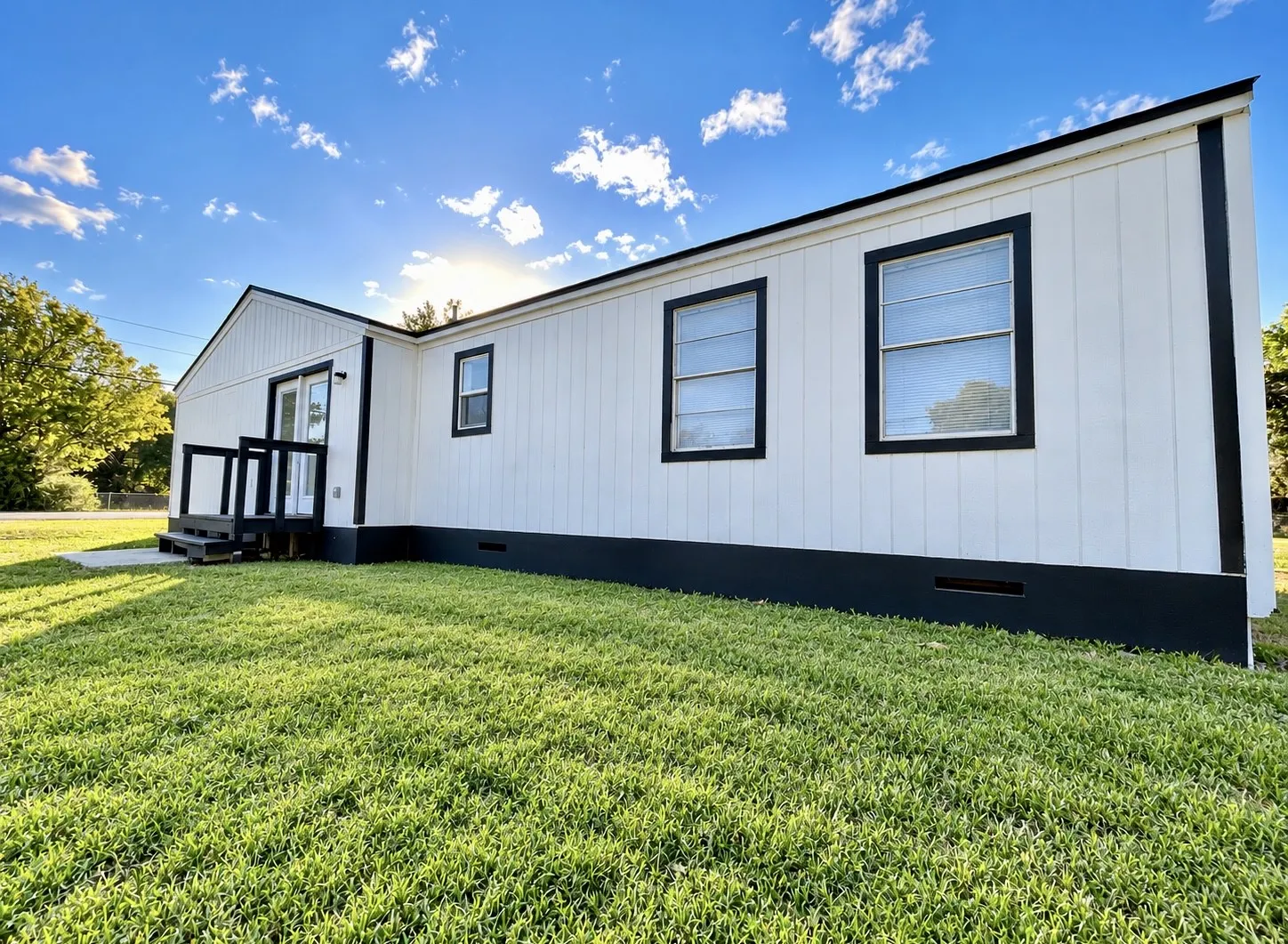Single Family Residence For Sale in Dallas County , 915 Kissell Road, Wilmer, Texas 75172, 3 Bedroom, 1 Bathroom, Garage spaces, 1,440 Sqft, built in 1954, mls#21409815, Real Estate Agent in Wilmer, Homes For Sale in Dallas county, Homes For Sale in Wilmer, Realtor in Wilmer Texas, Real Estate Brokerage Independent Realty Texas, Luminita Cordes Realtor