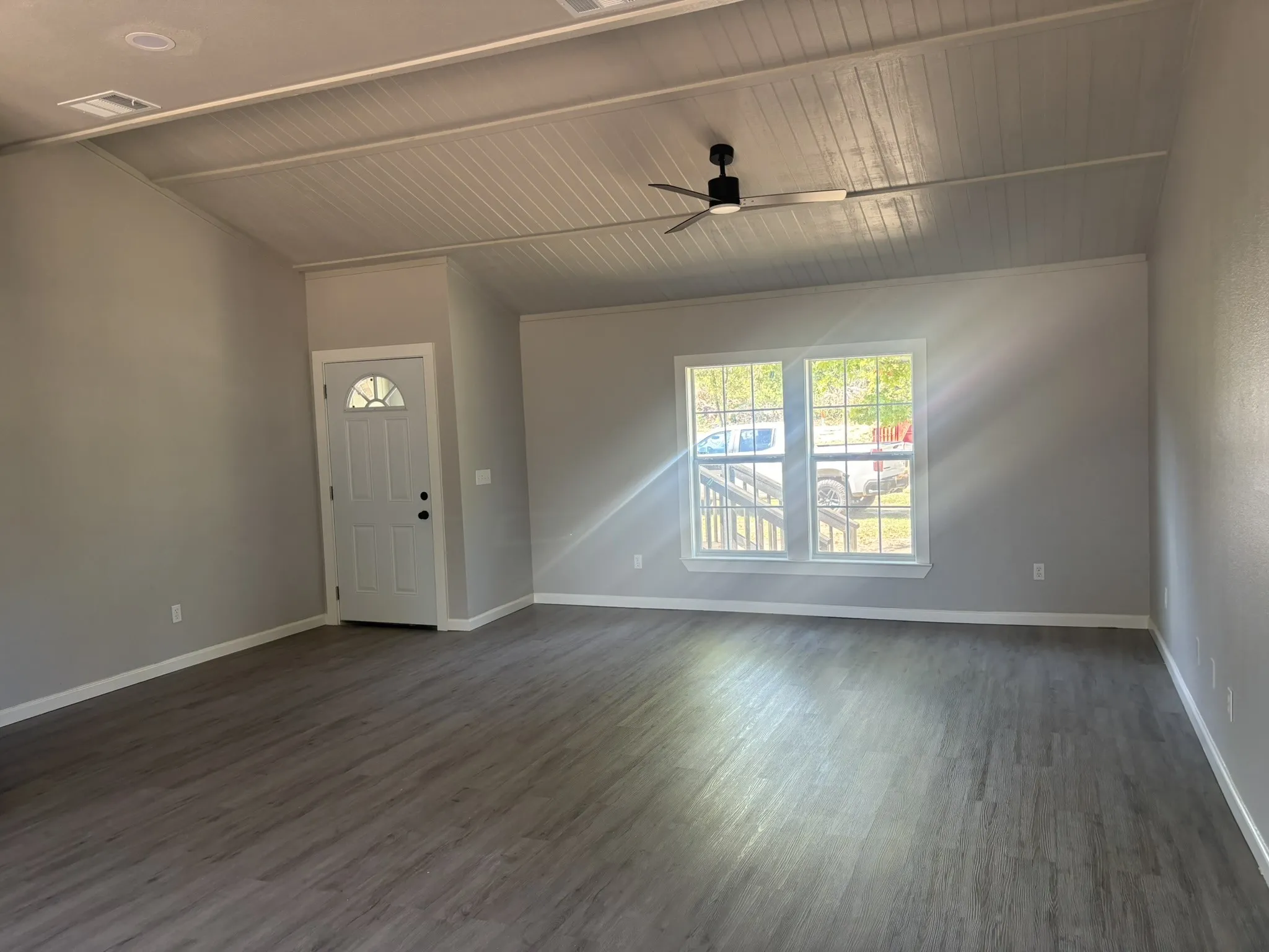 Single Family Residence For Sale in Camp County , 2088 FM 556, Pittsburg, Texas 75686, 4 Bedroom, 3 Bathroom, Garage spaces, 1,990 Sqft, built in 2007, mls#21409833, Real Estate Agent in Pittsburg, Homes For Sale in Camp county, Homes For Sale in Pittsburg, Realtor in Pittsburg Texas, Real Estate Brokerage Independent Realty Texas, Luminita Cordes Realtor