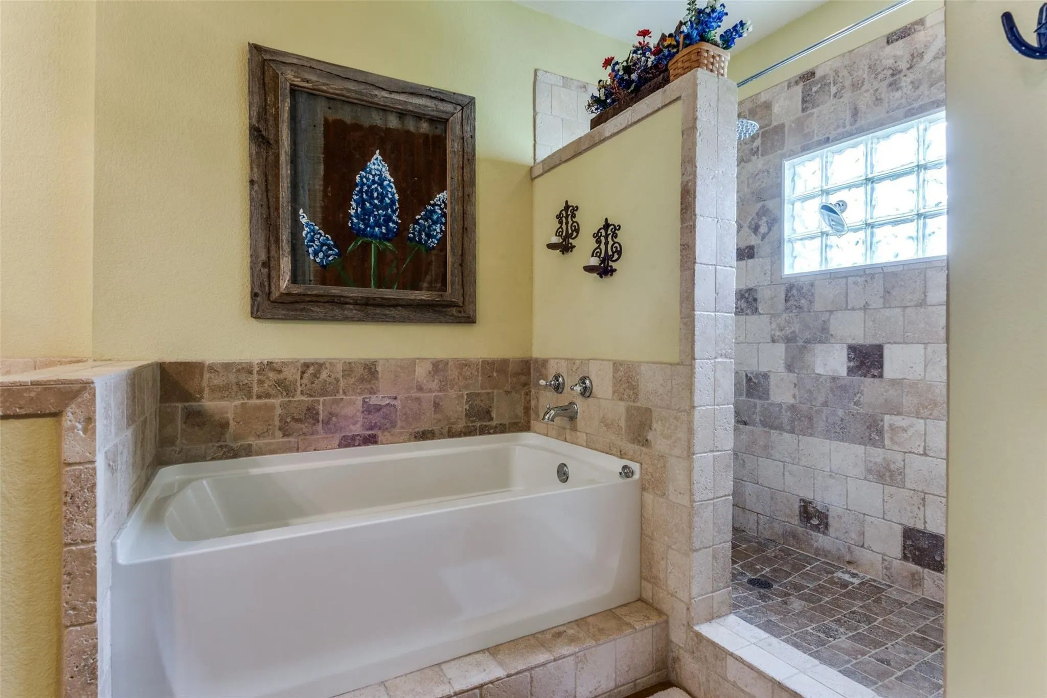 Single Family Residence For Sale in Denton County , 15350 US Highway 380, Krum, Texas 76249, 3 Bedroom, 3 Bathroom, 2 Garage spaces, 4,320 Sqft, built in 2005, mls#21409835, Real Estate Agent in Krum, Homes For Sale in Denton county, Homes For Sale in Krum, Realtor in Krum Texas, Real Estate Brokerage Independent Realty Texas, Luminita Cordes Realtor